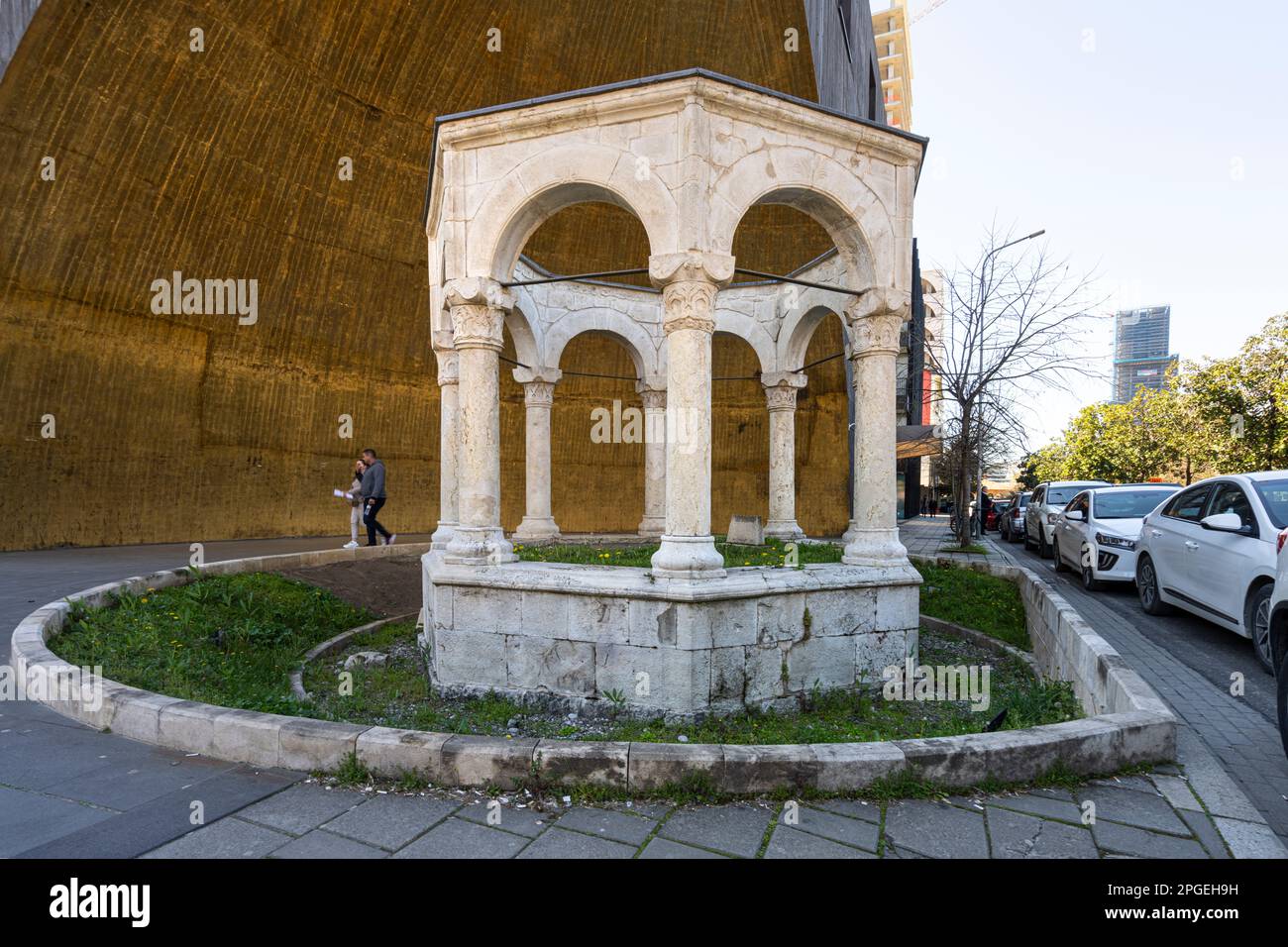 Tirana, Albanien. März 2023. Das Kapllan-Pasches-Denkmal im Stadtzentrum Stockfoto