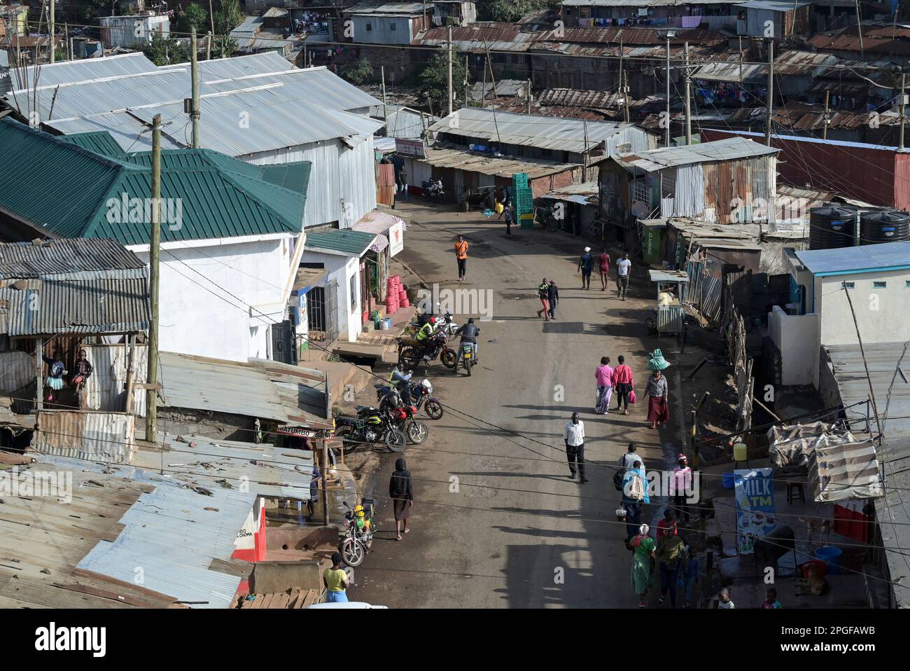 KENIA, Nairobi, Kibera Slum / KENIA, Nairobi, Slum Kibera Stockfoto