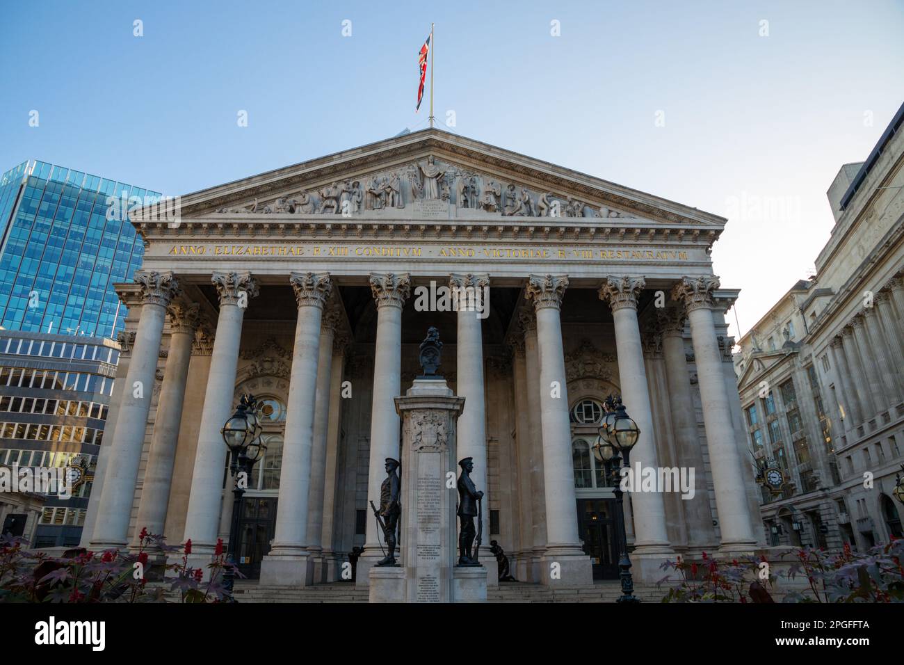Die Royal Exchange, City of London, UK Stockfoto