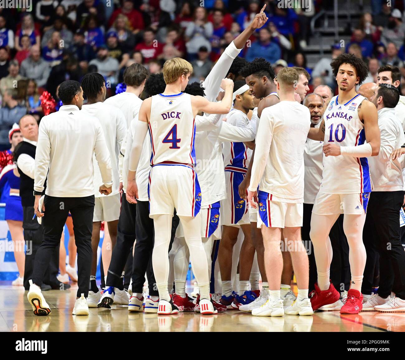 DES MOINES, IA MARCH 18 Kansas players huddle up before the second