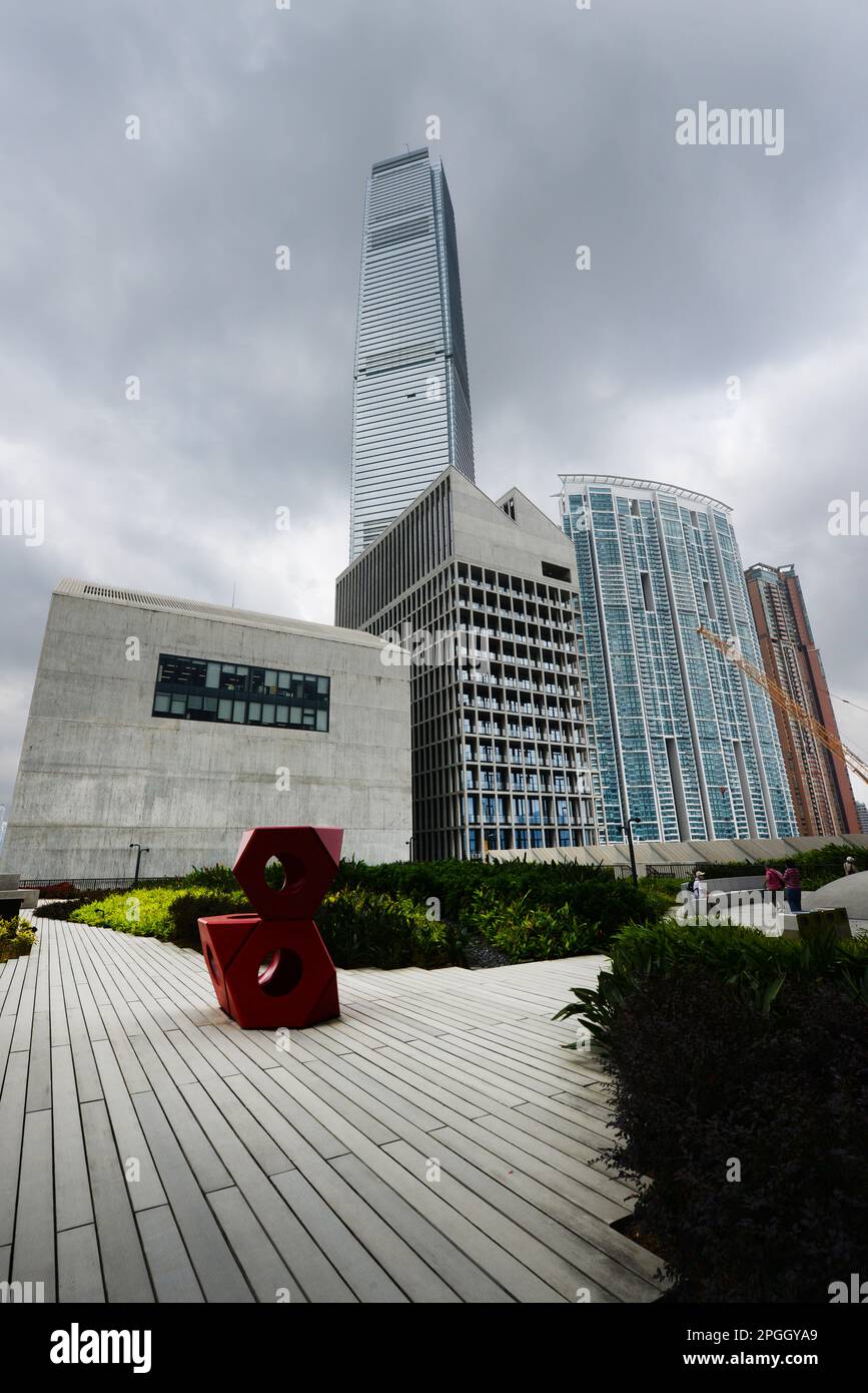 Er hat einen Dachgarten im M+ Museum in Hongkong. Stockfoto