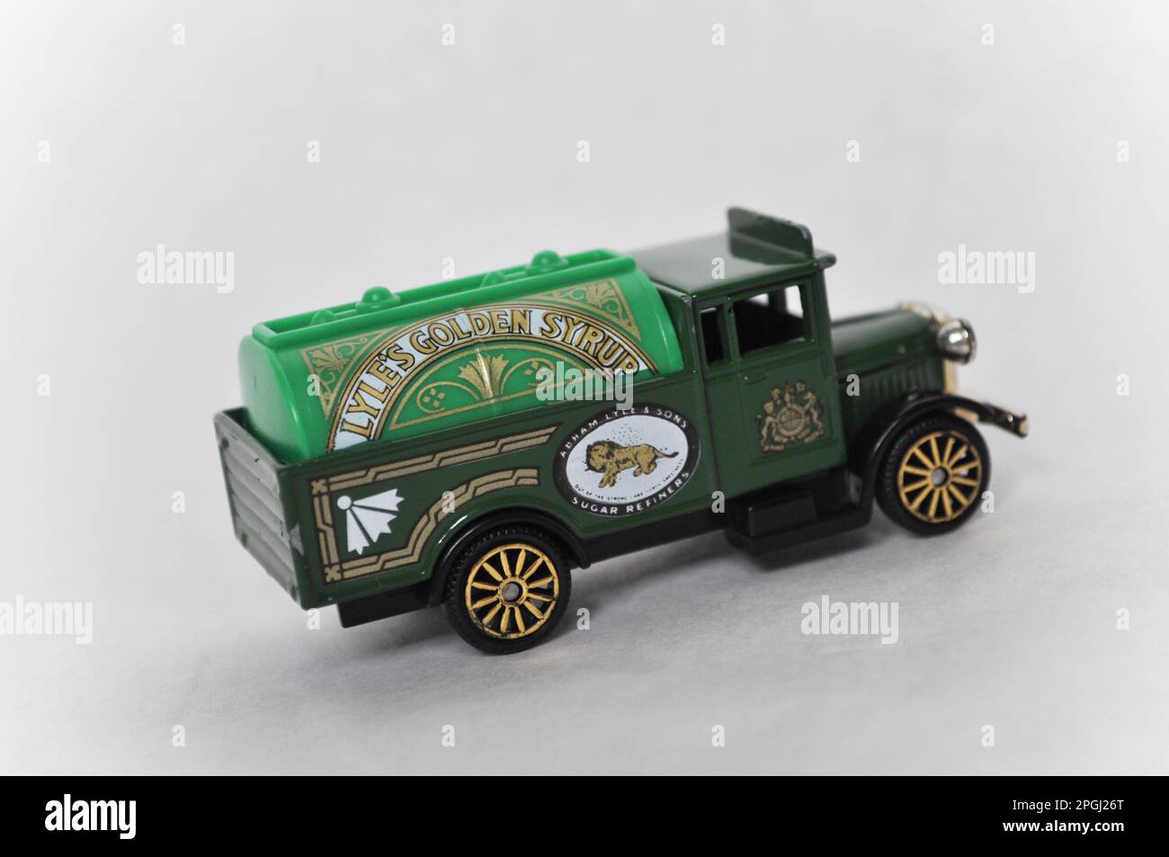 Corgi Cameo „The Village Collection – Morris Truck, Lyles Golden Sirup“ 1993 Stockfoto