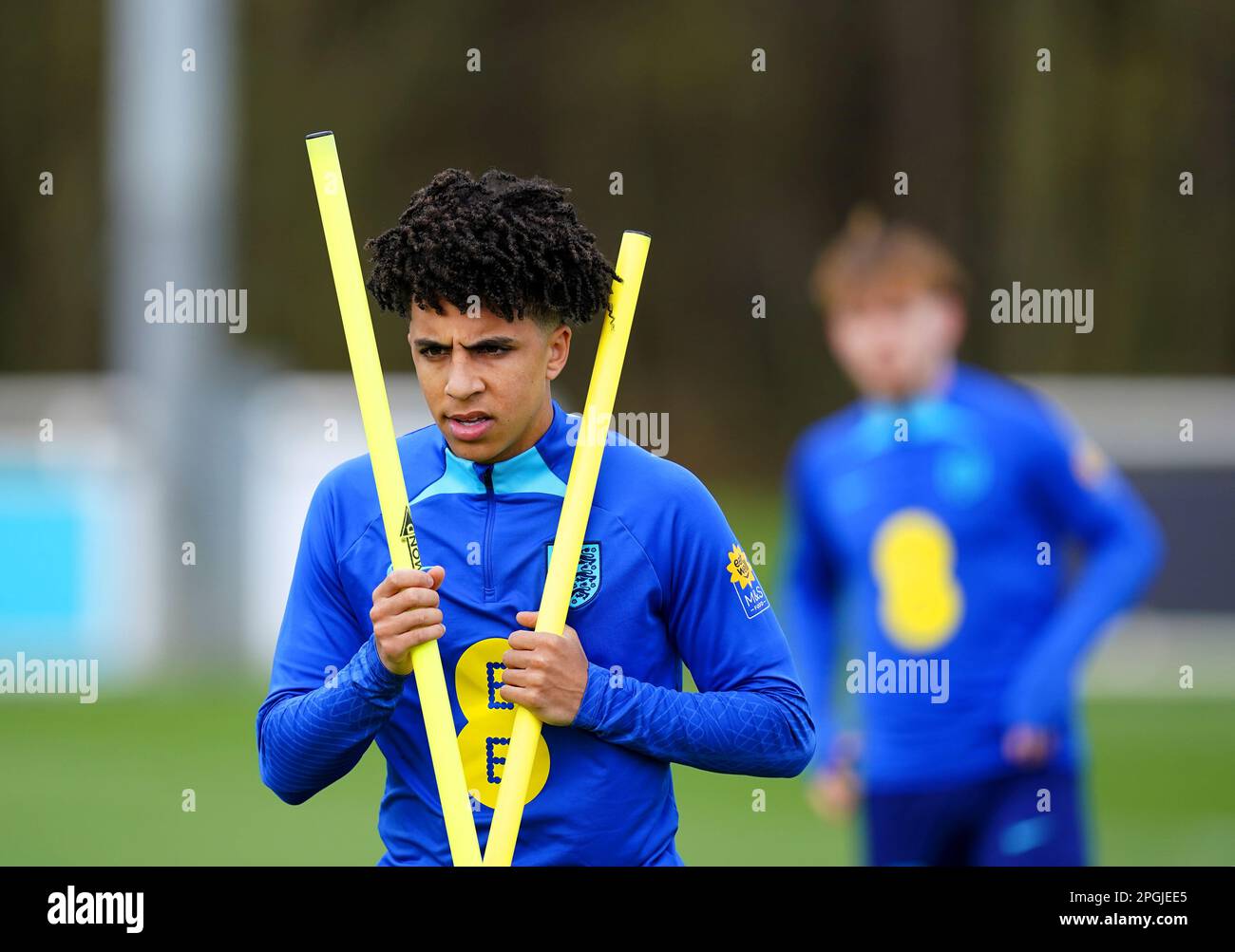 Rico Lewis von England unter 21 Jahren während eines Trainings in St. George's Park, Burton-upon-Trent. Foto: Donnerstag, 23. März 2023. Stockfoto