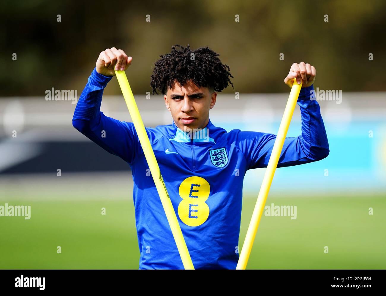 Rico Lewis von England unter 21 Jahren während eines Trainings in St. George's Park, Burton-upon-Trent. Foto: Donnerstag, 23. März 2023. Stockfoto
