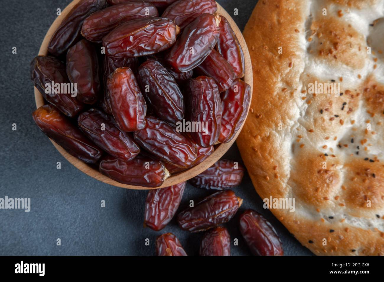 Dattelfrüchte, traditionelle Ramadan Pita, Draufsicht Stockfoto