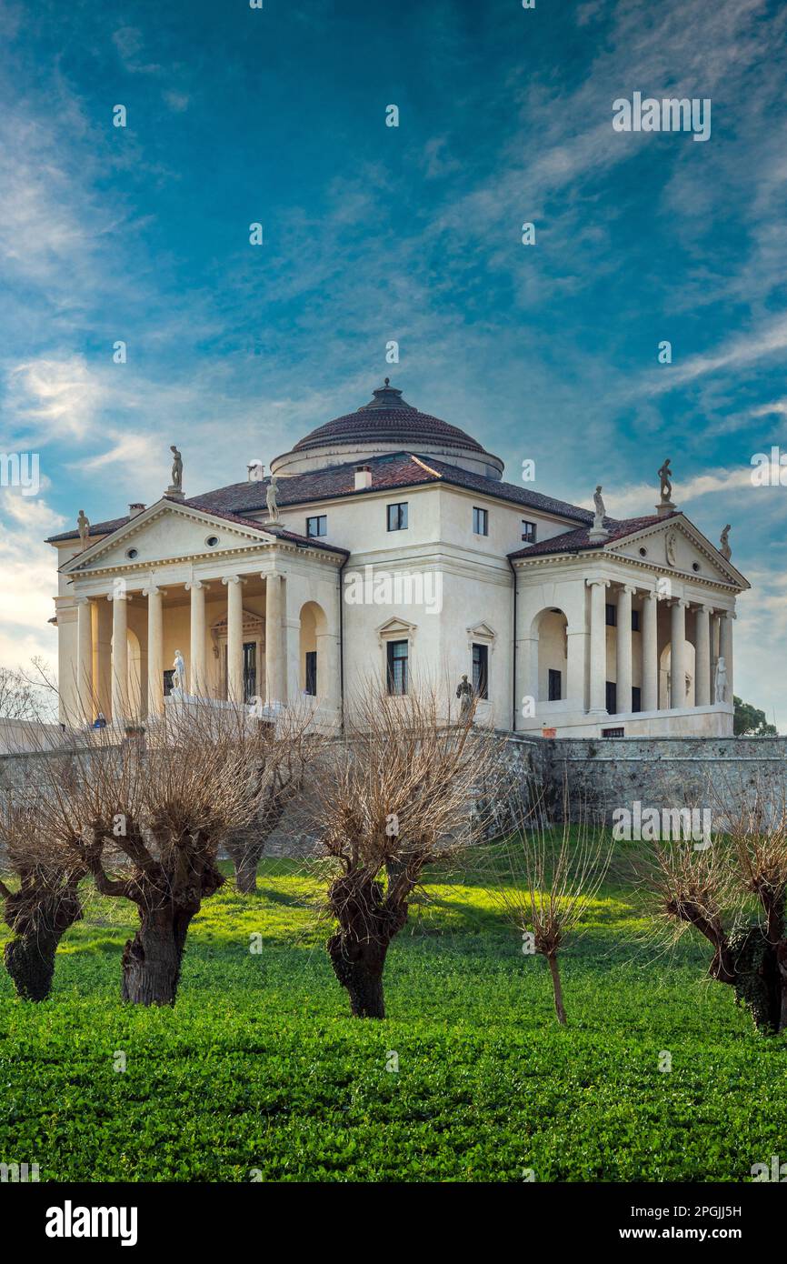 Villa Almerico Capra Valmarana (auch bekannt als La Rotonda) entworfen von Andrea Palladio, Vicenza, Veneto, Italien Stockfoto
