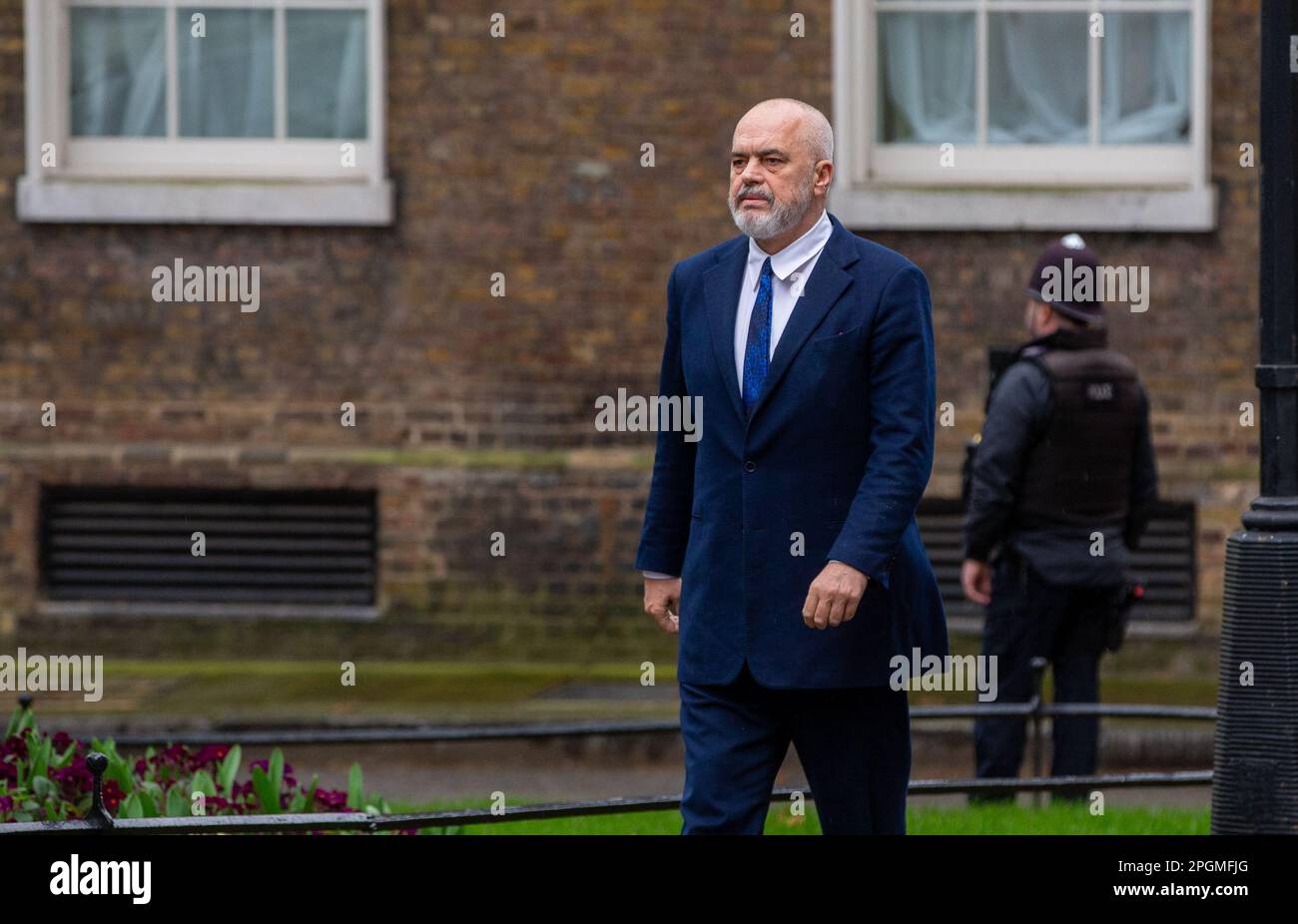 London, England, Großbritannien. 23. März 2023. Der albanische Ministerpräsident EDI RAMA kommt in der Downing Street 10 an. (Kreditbild: © Tayfun Salci/ZUMA Press Wire) NUR REDAKTIONELLE VERWENDUNG! Nicht für den kommerziellen GEBRAUCH! Stockfoto