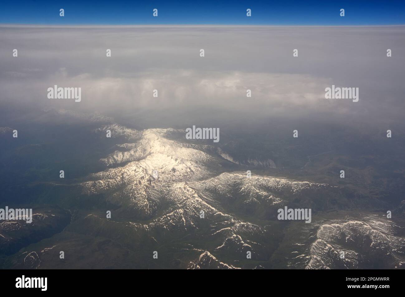 Schneeberggipfel in Europa, Luftaufnahme Stockfoto