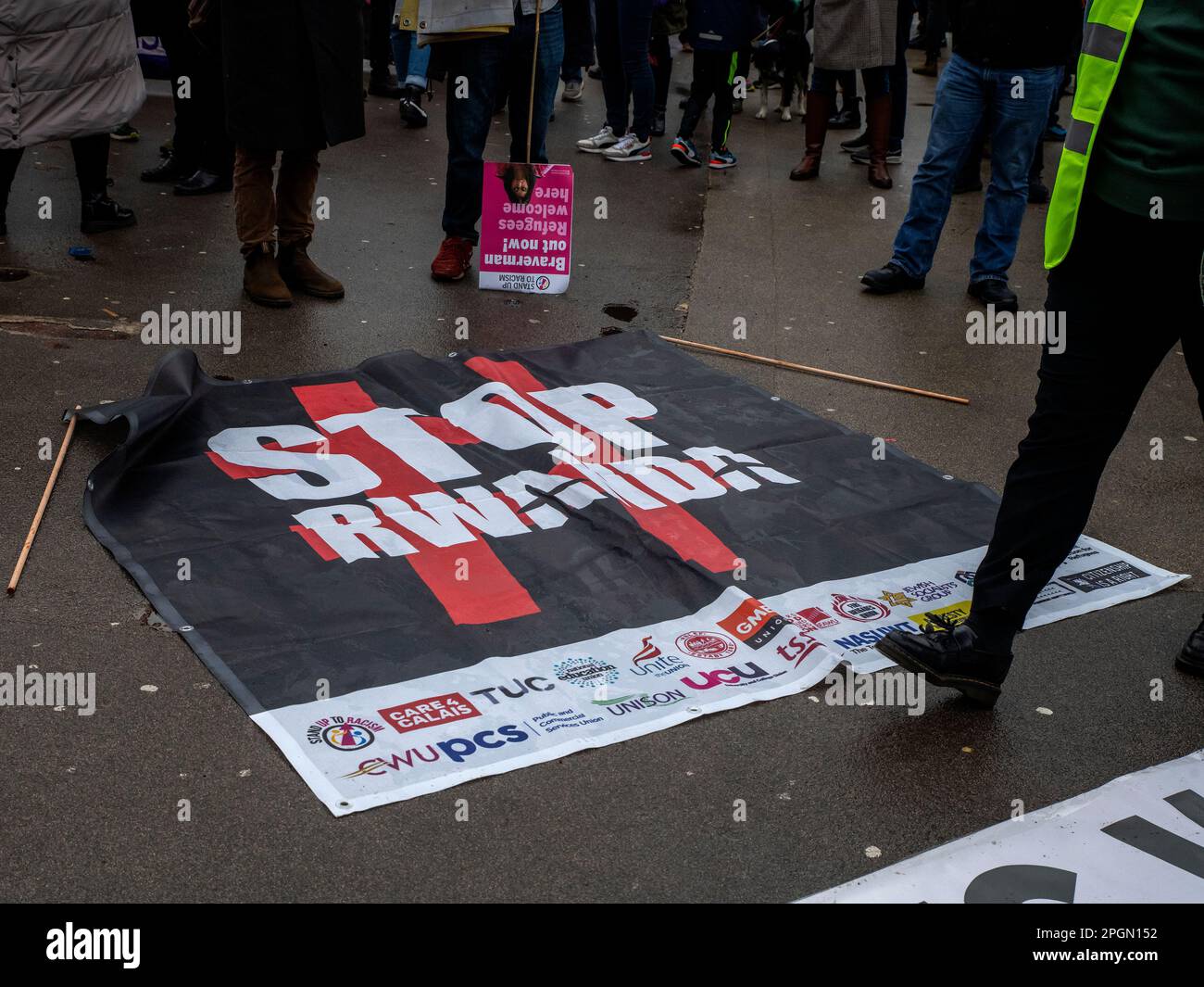 Glasgow, Schottland, Großbritannien. 18. März 2023: Eine Demonstration zum Rassismus am George Square in Glasgow, Schottland. Stockfoto