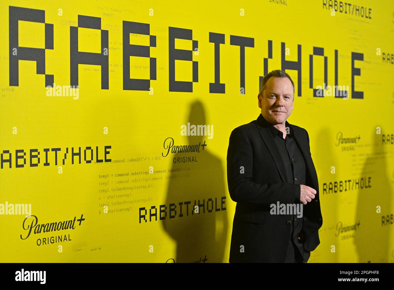 Kiefer Sutherland nimmt am 23. März 2023 in New York City an der „Rabbit Hole“-Vorführung von Paramount+Teil. Stockfoto