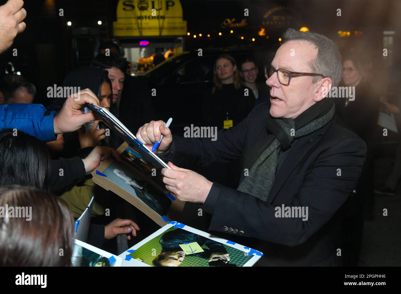 Kiefer Sutherland nimmt am 23. März 2023 in New York City an der „Rabbit Hole“-Vorführung von Paramount+Teil. Stockfoto