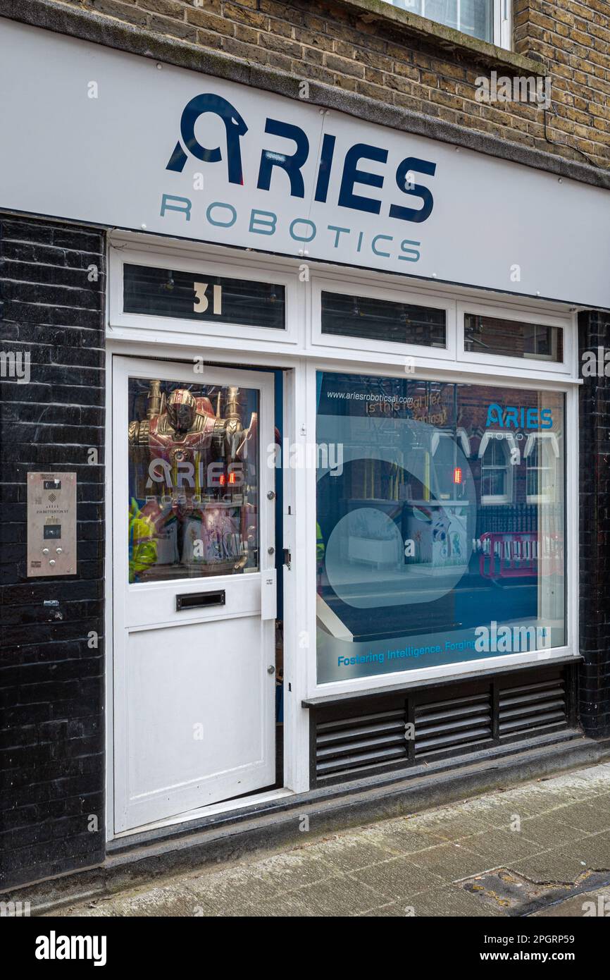 Aries Robotics London – Aries Robotics London Store in 31 Betterton St London. Aries Robotics, entwickeln Sie KI- und Robotiklösungen. Stockfoto