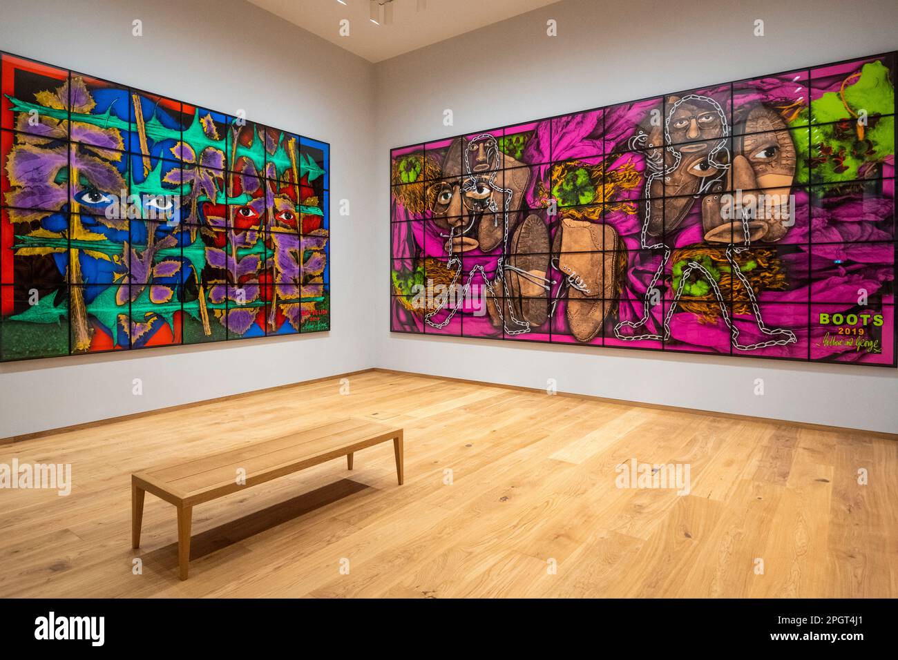 London, Großbritannien. 24. März 2023 (L) "Dent-De-Lion", 2019, und "Boots", 2019, von den Künstlern Gilbert & George bei der Eröffnung des Gilbert & George Centre nahe Brick Lane in East London. Es ist ein neuer ständiger Ort für Besucher, um ihre Kunstwerke zu erleben. Die Eröffnungsausstellung ist die Paradisical Pictures, die zum ersten Mal in London ausgestellt wird und bis zum 12. April stattfindet. Kredit: Stephen Chung / Alamy Live News Stockfoto