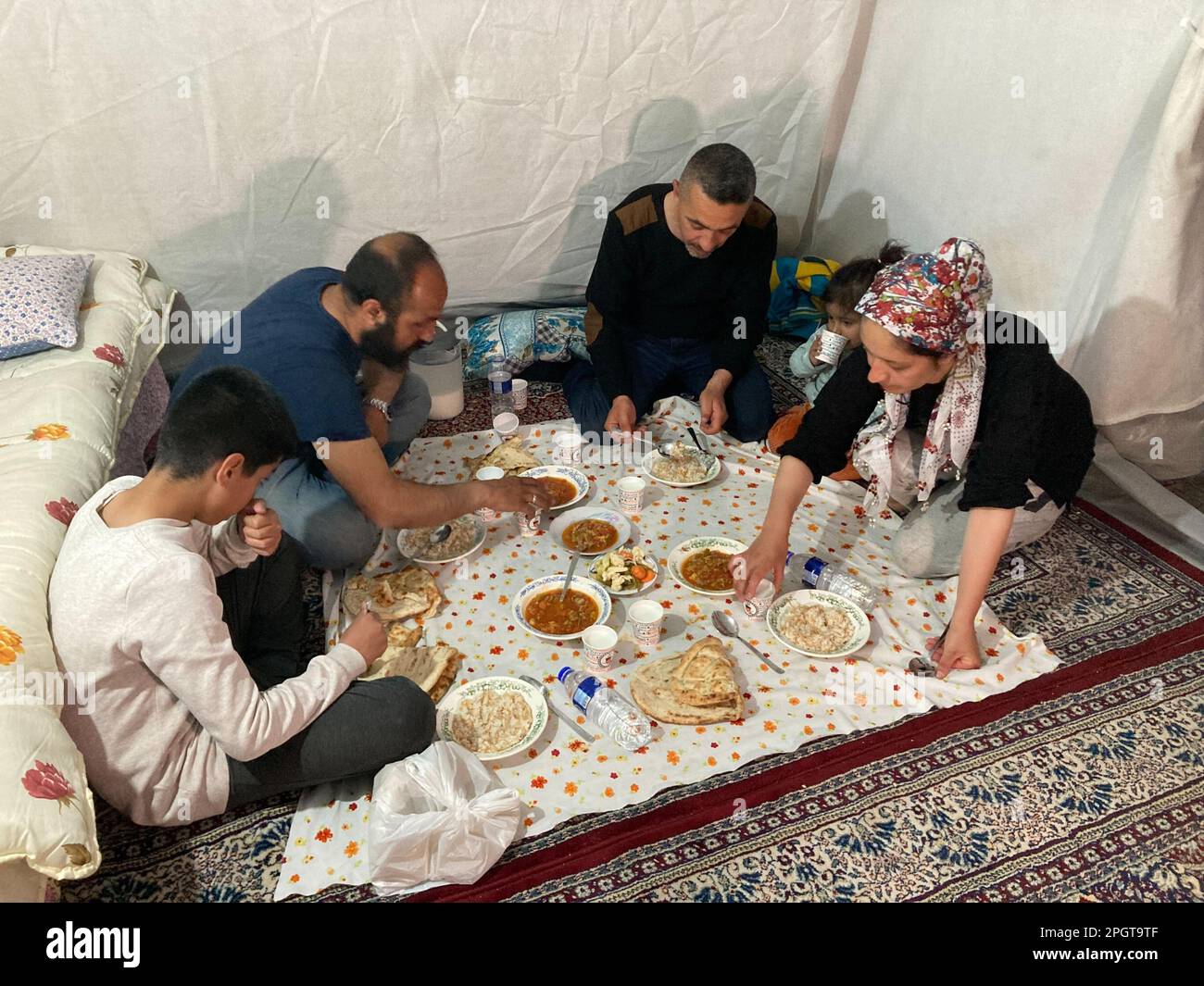 leben-im-unterstand-fotos-und-bildmaterial-in-hoher-aufl-sung-alamy