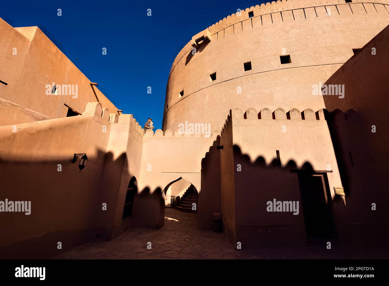 Im Inneren des Nizwa Fort, Nizwa, Oman Stockfoto