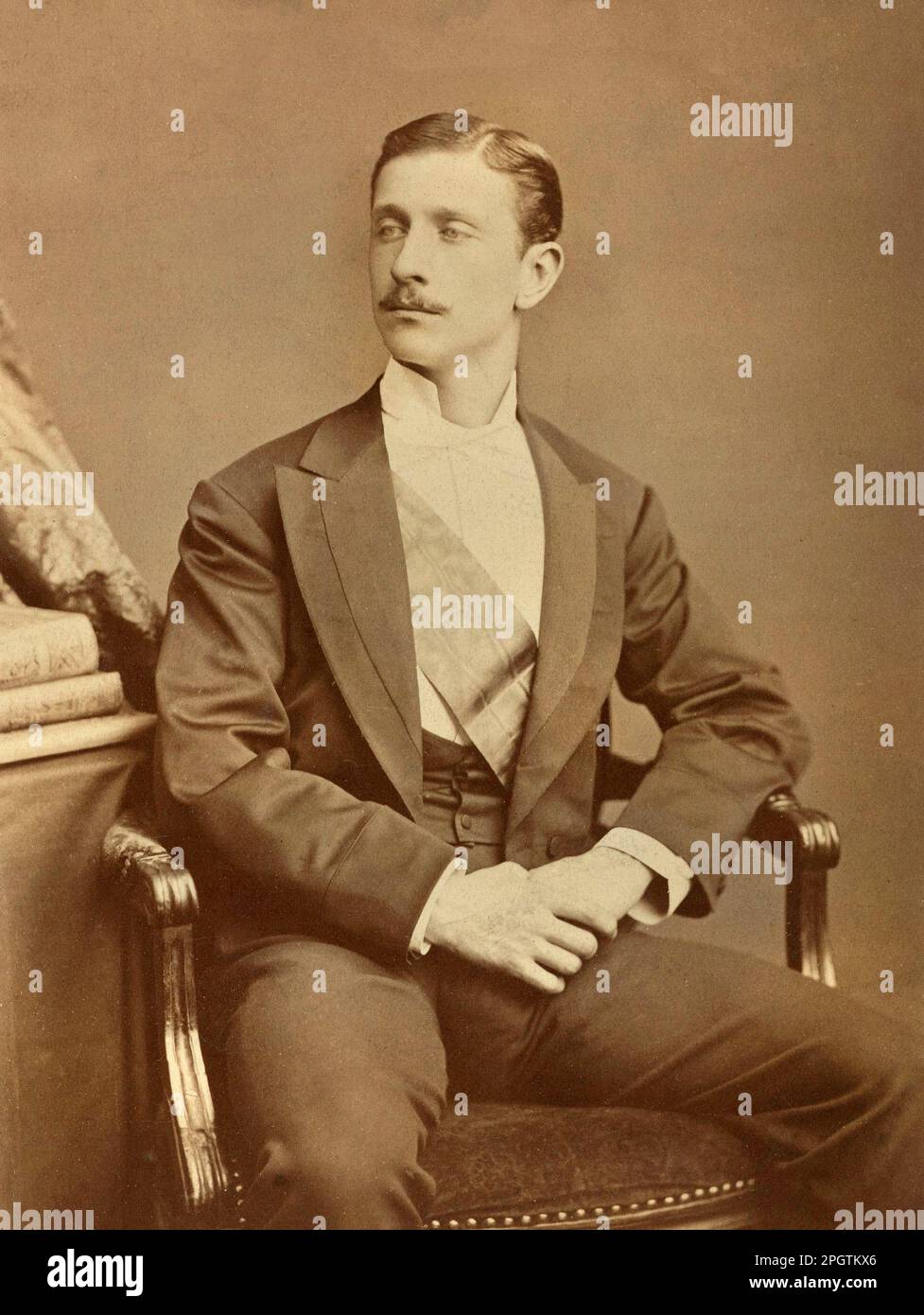 Portrait von Bonaparte (Eugene, Louis, Jean, Joseph), 1856-1879, Prinz Imperial von Elliot und Fry ( Napoleon Eugène Louis Jean Joseph Bonaparte, Prinz Imperial, bekannt als Louis-Napoléon 3, geboren am 16. März 1856 in Paris und gestorben am 1. Juni 1879 im Zulu-Land (jetzt Südafrika), ist der einzige Sohn von Napoleon III. Kaiser der Franzosen und seiner Frau, Kaiserin Eugénie. ) Stockfoto