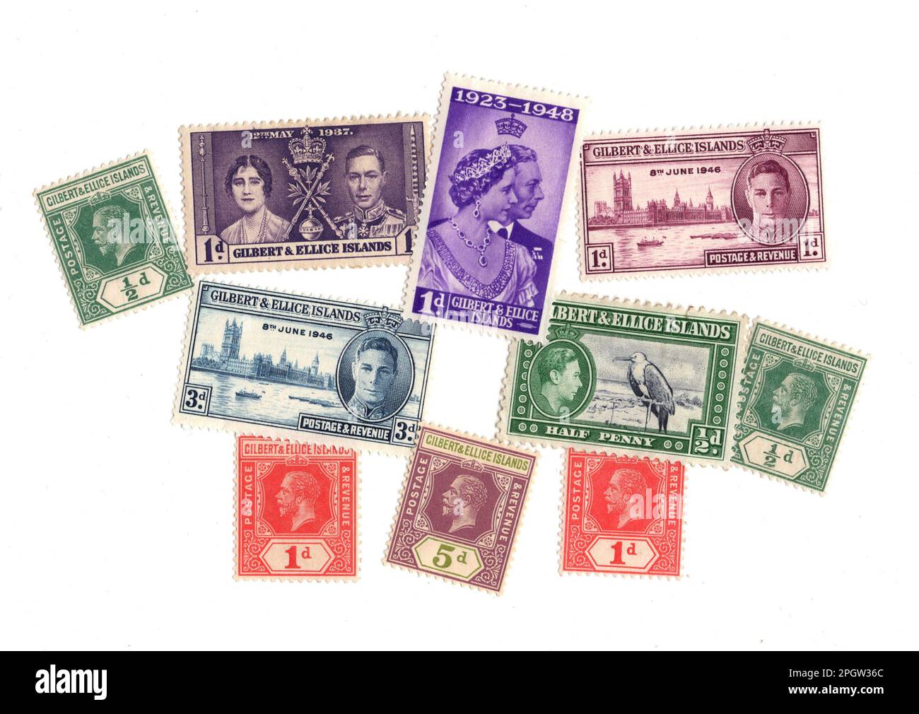 Alte Briefmarken von Gilbert und Ellice Island isoliert auf weißem Hintergrund. Stockfoto