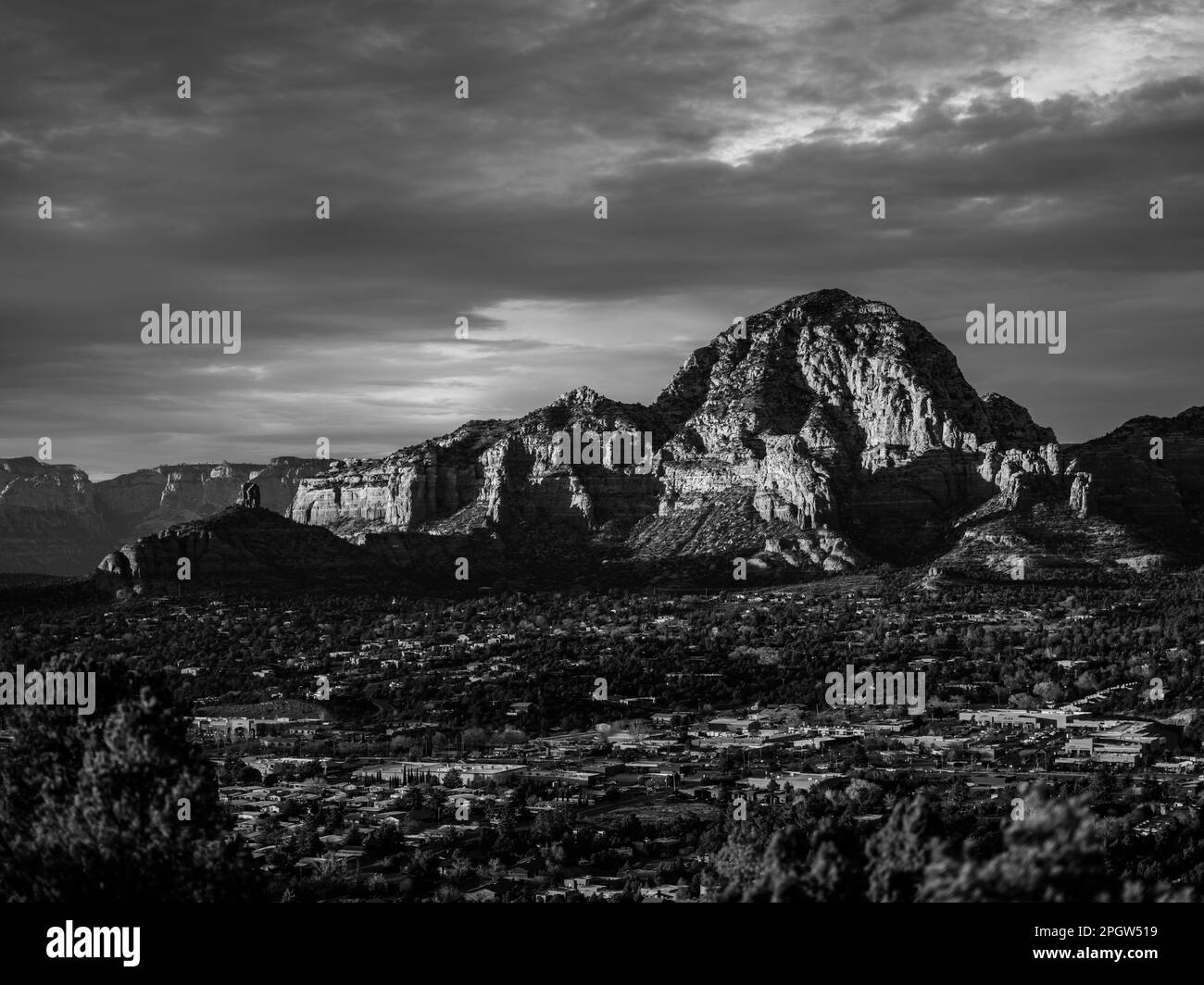 Bilder von Sedona, Arizona und den Bergen, für die die Stadt bekannt ist. Stockfoto