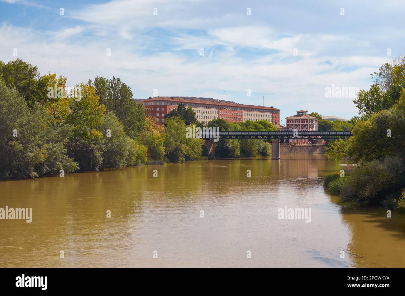 Fluss Ebro durch Logroño, spanien Stockfoto