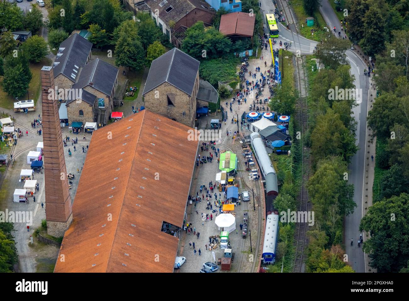 Luftaufnahme, Öko-Markt am Bergwerk Nachtigall im Bezirk Bommern in Witten, Ruhrgebiet, Nordrhein-Westfalen, Deutschland, Deutschland, Europa, Luftfoto Stockfoto
