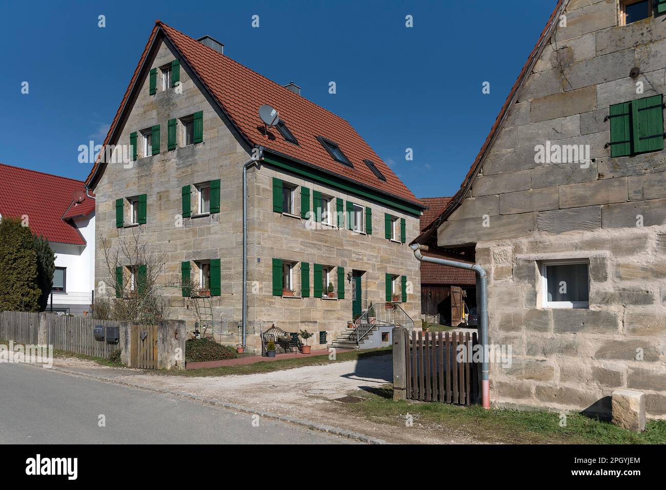Typisch fränkisches Sandsteinhaus, 19. Jahrhundert, Beerbach, Mittelfrankreich, Bayern, Deutschland Stockfoto