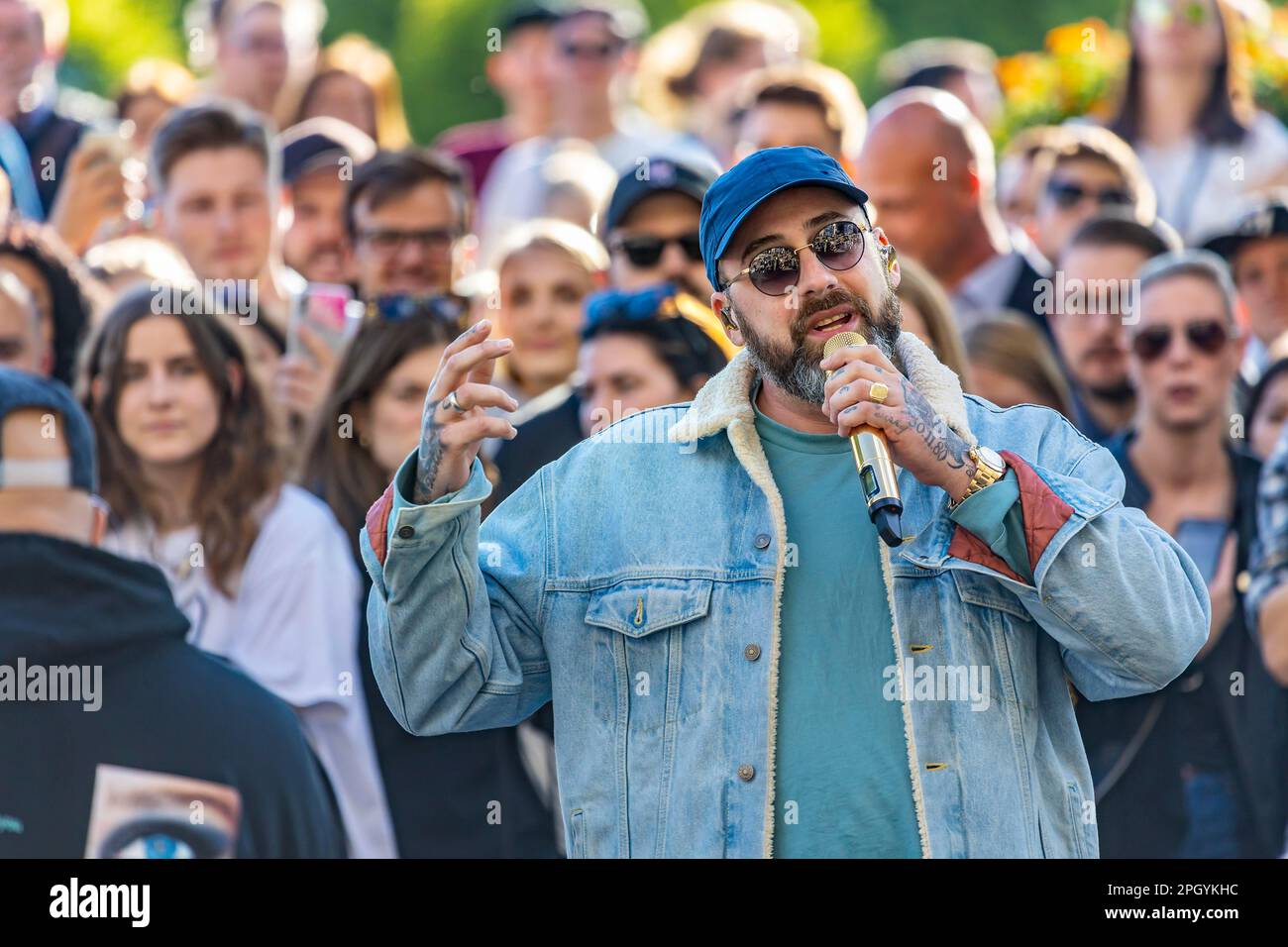Spontanes kostenloses Konzert des Rappers Sido, Promotion für die Autokarte Smart, Berlin, Deutschland Stockfoto