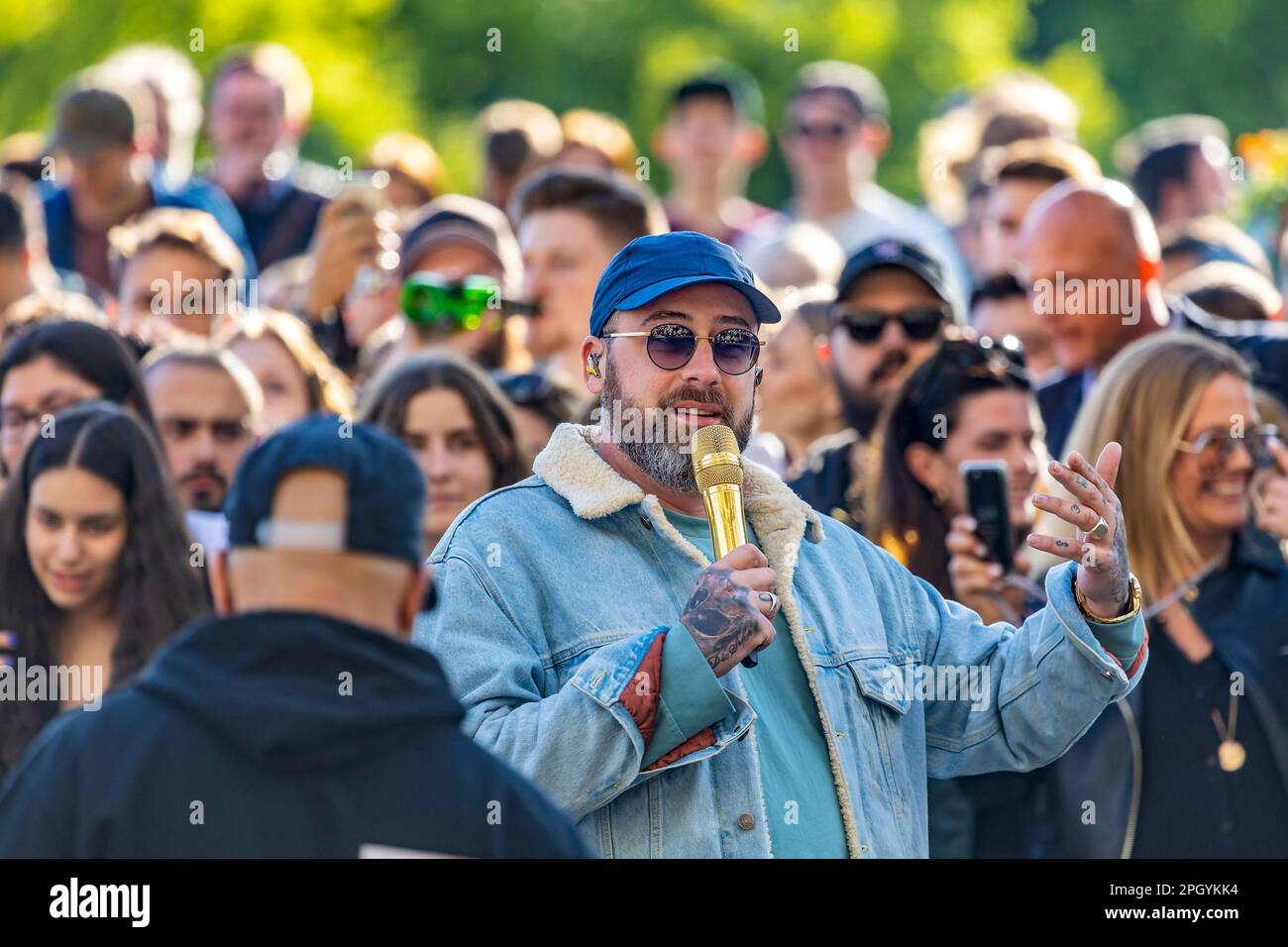 Spontanes kostenloses Konzert des Rappers Sido, Promotion für die Autokarte Smart, Berlin, Deutschland Stockfoto