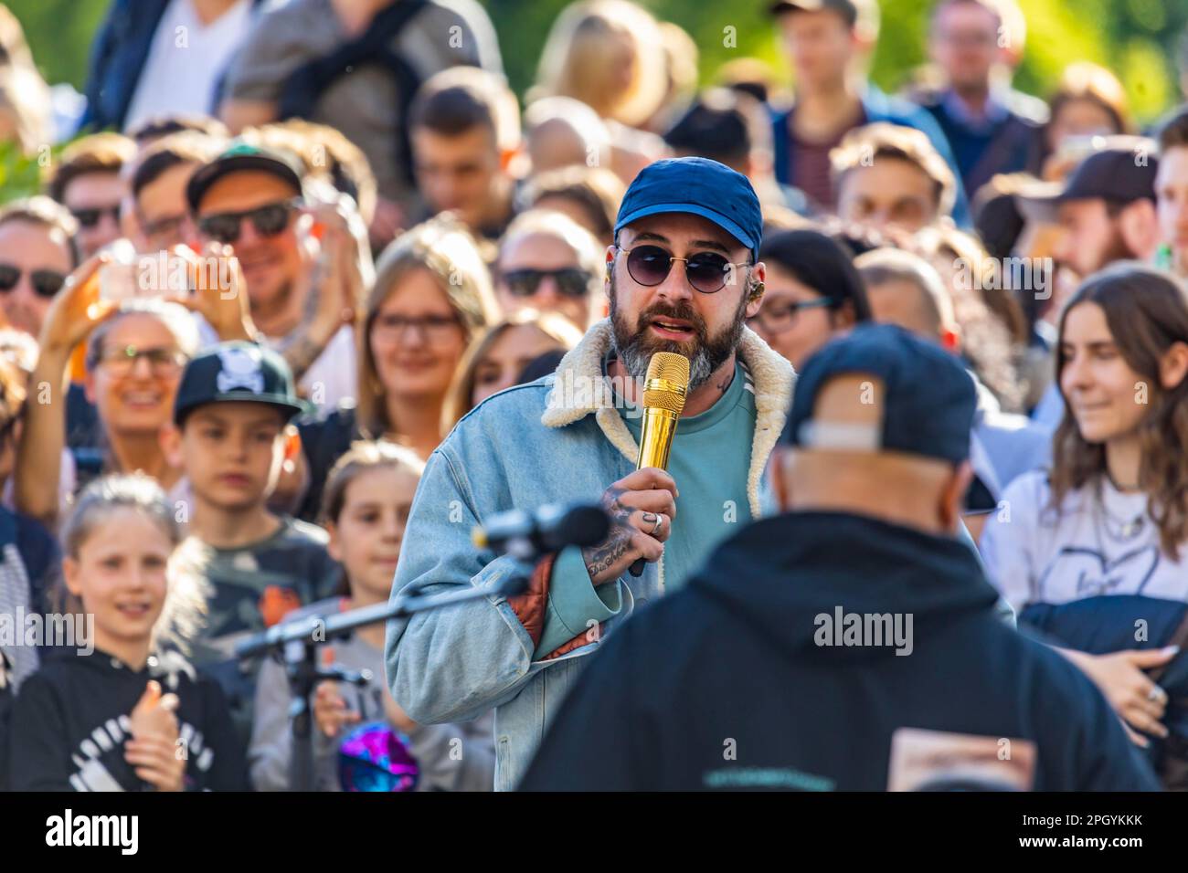 Spontanes kostenloses Konzert des Rappers Sido, Promotion für die Autokarte Smart, Berlin, Deutschland Stockfoto