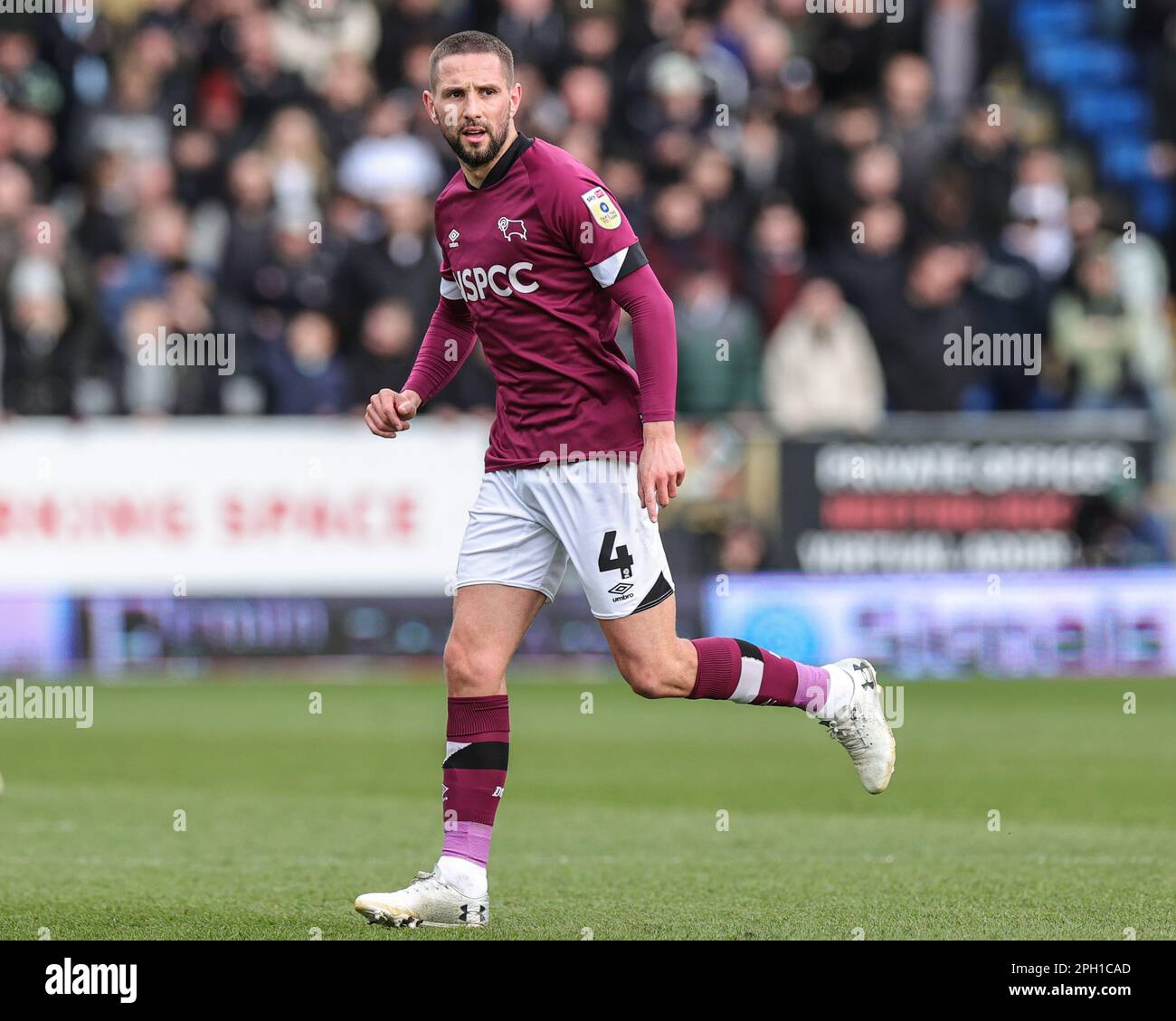 Peterborough, Großbritannien. 25. März 2023. Conor Hourihane #4 of Derby County während des Sky Bet League 1 Spiels Peterborough vs Derby County im Weston Homes Stadium, Peterborough, Großbritannien, 25. März 2023 (Foto von Mark Cosgrove/News Images) in Peterborough, Großbritannien, am 3./25. März 2023. (Foto: Mark Cosgrove/News Images/Sipa USA) Guthaben: SIPA USA/Alamy Live News Stockfoto