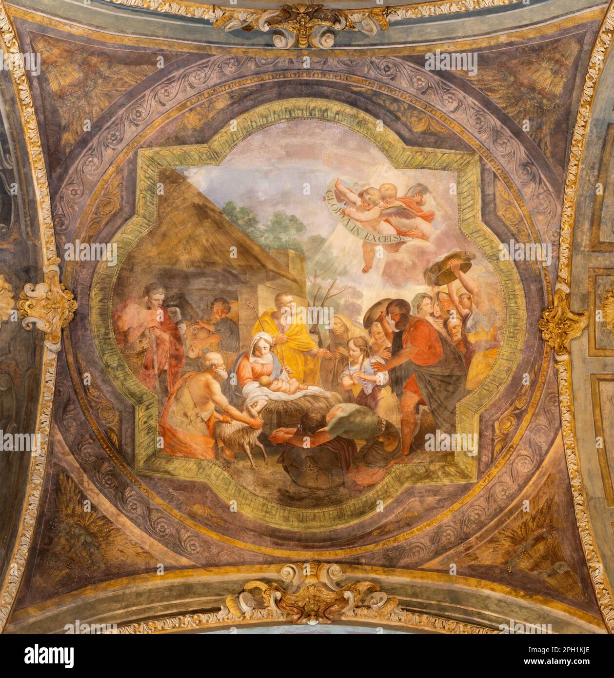 GENUA, ITALIEN - 5. MÄRZ 2023: Das Fresko der Adoration der Hirten in der seitlichen Kuppel der Kirche Basilica di Santa Maria delle Vigne von Santino Ta Stockfoto