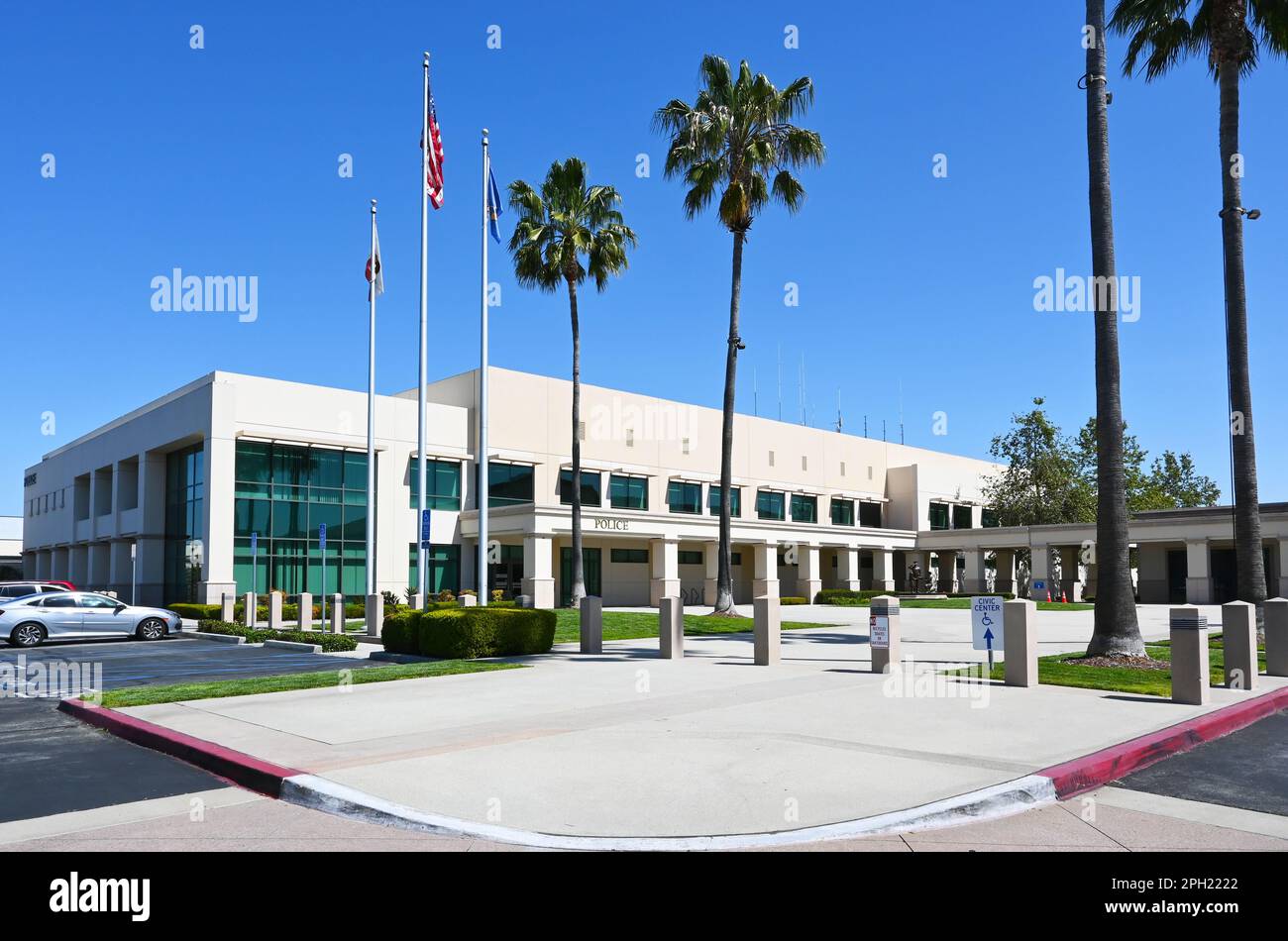 BUENA PARK, KALIFORNIEN - 24. MÄRZ 2023: Gebäude der Buena Park Police Department im Civic Center am Beach Boulevard. Stockfoto