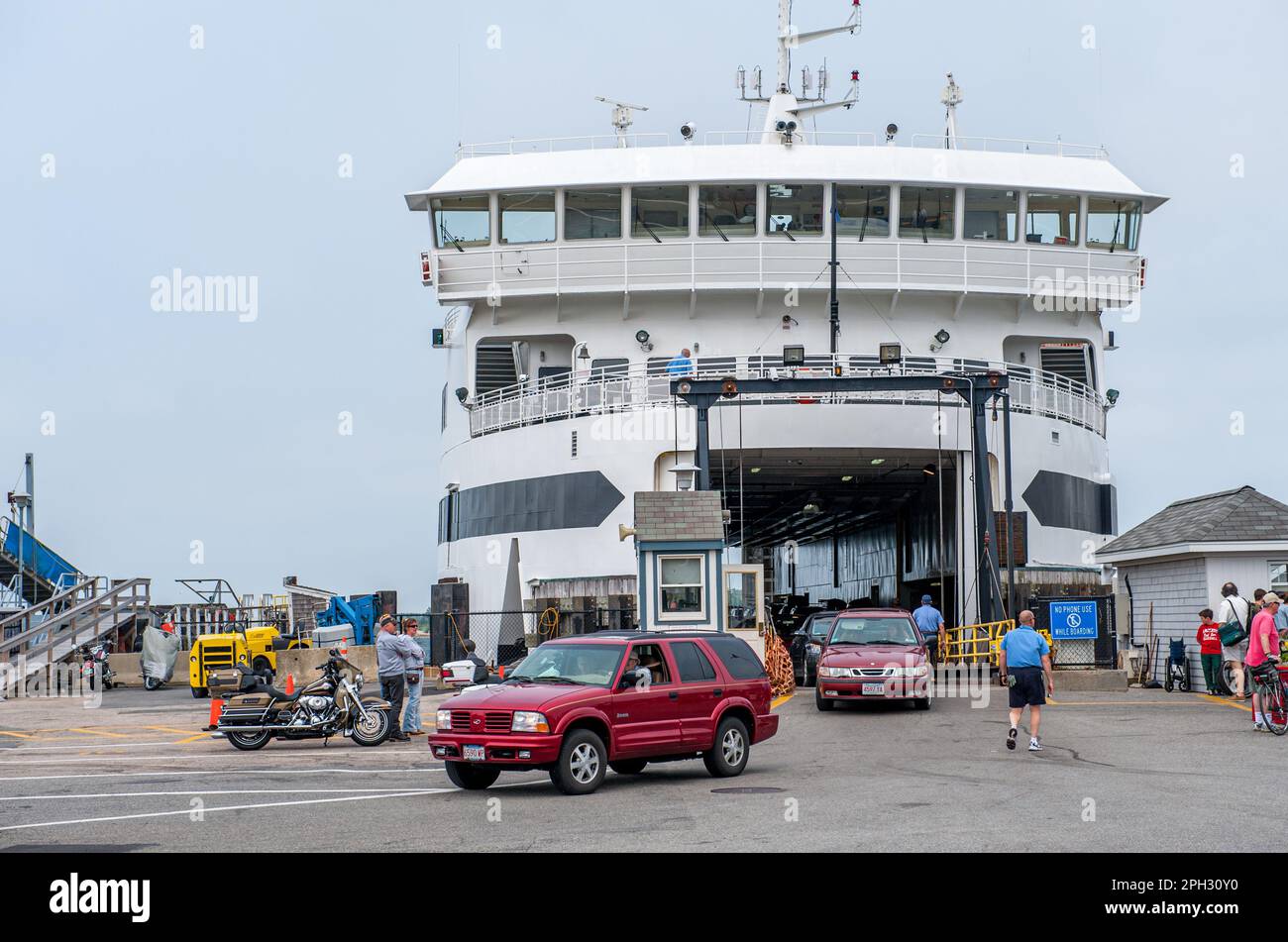 Die Fähre von Martha's Vineyard landet im Sommer in Hyannis, Cape Cod, in Massachusetts, USA Stockfoto