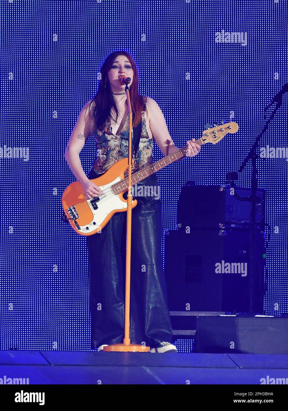 Las Vegas, USA. 24. März 2023. LAS VEGAS, NEVADA - 24. MÄRZ: (Nur redaktionelle Verwendung) Gayle tritt auf der Bühne während der „Taylor Swift | The Eras Tour“ im Allegiant Stadium am 24. März 2023 in Las Vegas, Nevada. Foto: Casey Flanigan/imageSPACE Credit: Imagespace/Alamy Live News Stockfoto