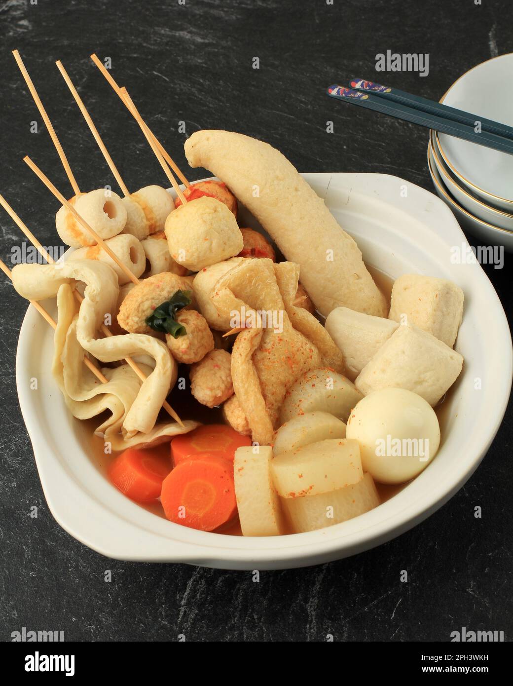Japanische Oden-Suppe, Gemüse- und Fischsuppe Stockfoto