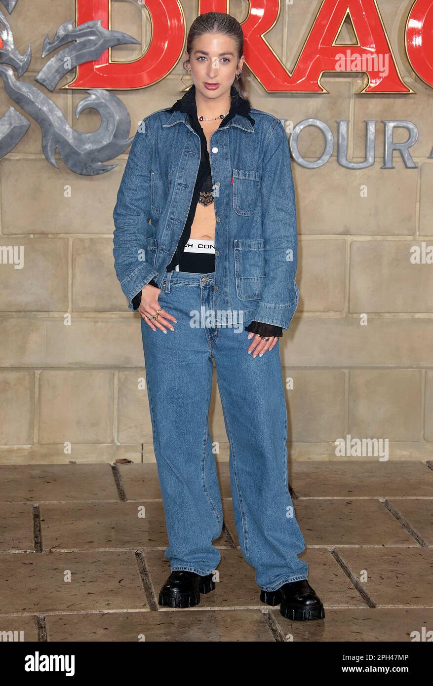 23. März 2023 - London, England, Großbritannien - Harriet Rose nimmt an der Veranstaltung Dungeons & Dragons: Honour among Thieves UK Premiere, Cineworld Leicester Square Teil Stockfoto
