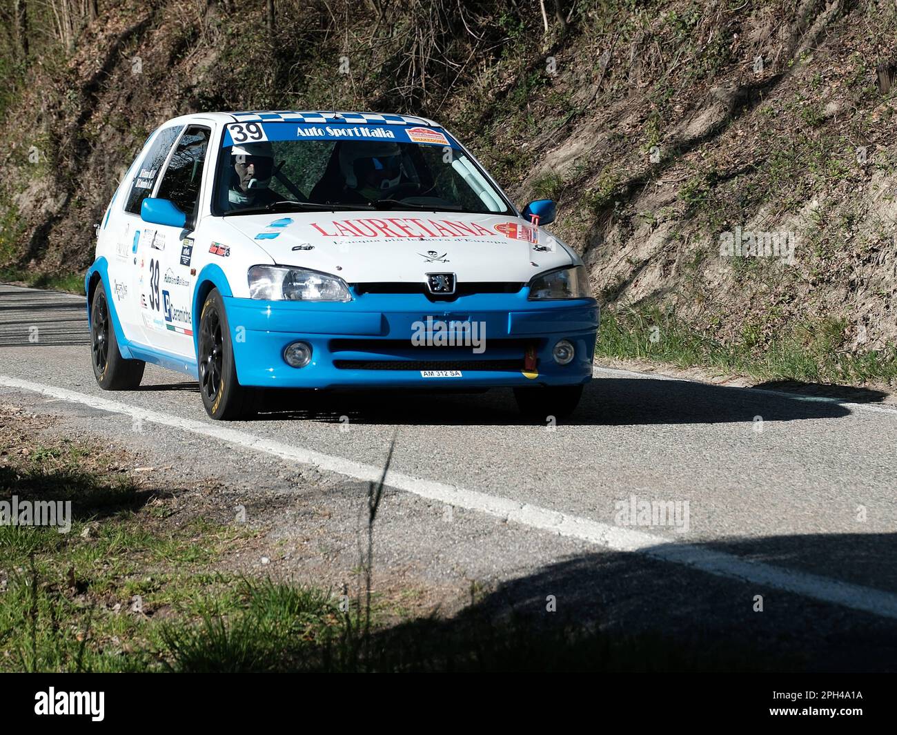 Turin, Italien. 25. März 2023. Colombo Alessandro ITA Grosso Matteo ITA RC5N N2 Peugeot 106-Biella Motor Team während der Erpressung von Rally Team 971-2023 in Pavarolo - AM 25. März 2023 während 49Â der Rally Team 971 (day1), Rally in Turin, Italien, März 25 2023 Kredit: Independent Photo Agency/Alamy Live News Stockfoto