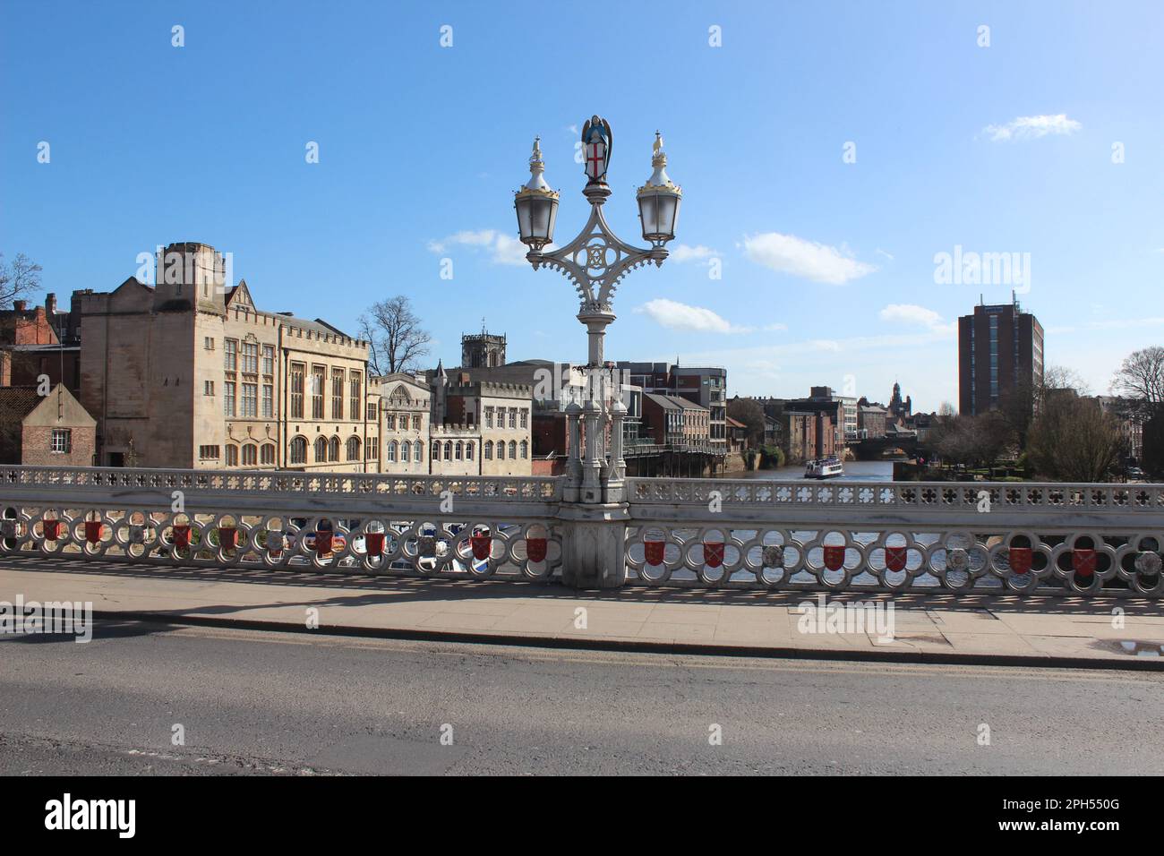 York ist eine Kathedrale in North Yorkshire England. Mit zwei Flüssen, Ouse und Foss Stockfoto