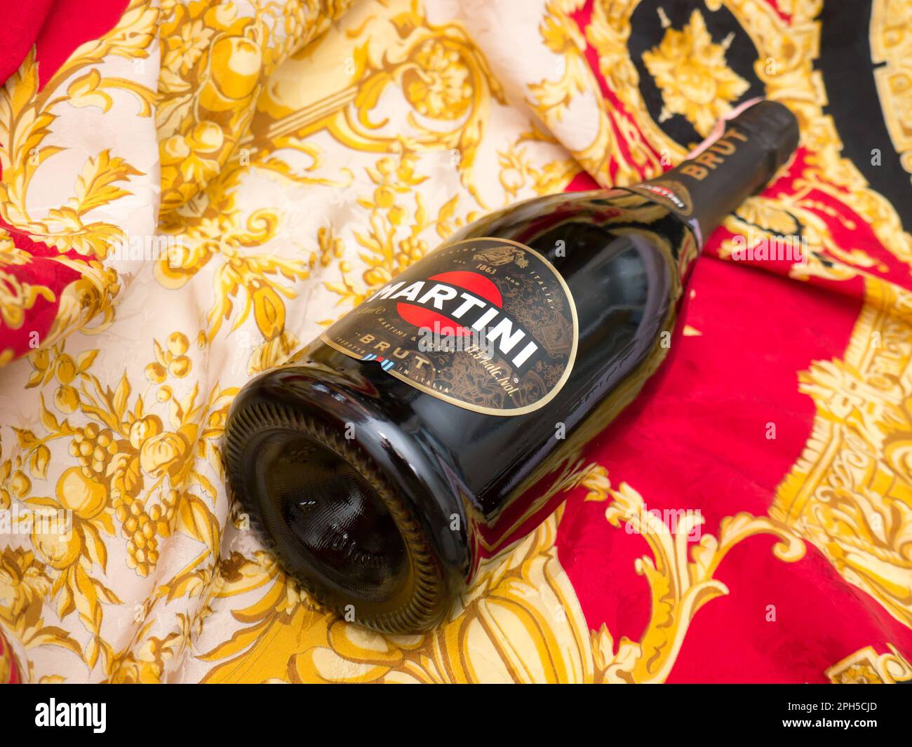 Champagner Martini Brut. Martini ist eine Marke von italienischem