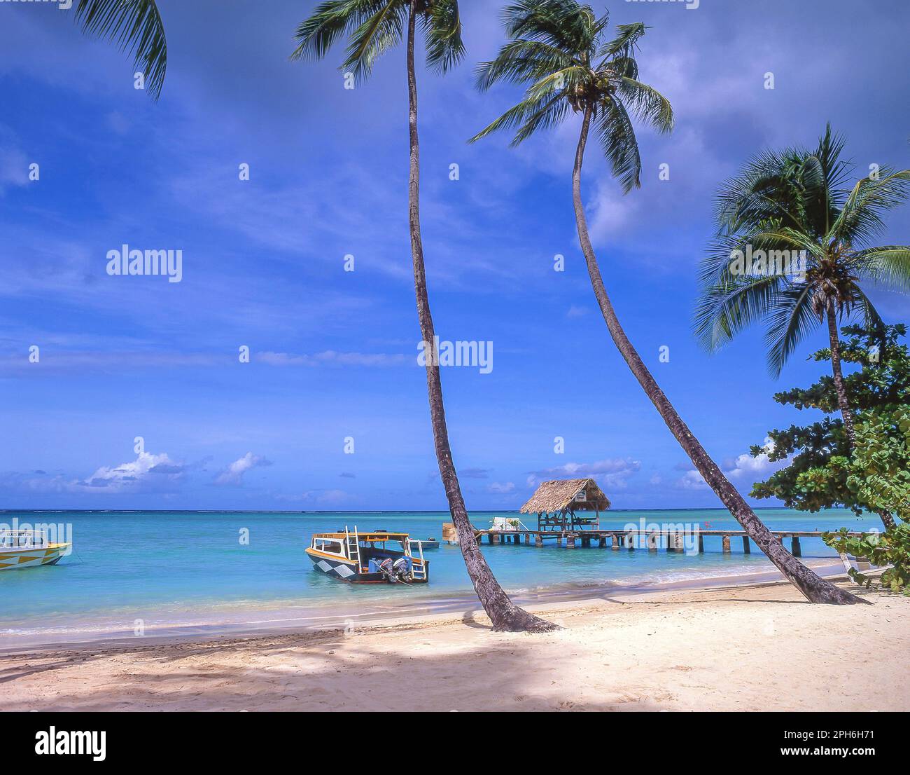 Tropischer Strand, Pigeon Point, Tobago, Trinidad & Tobago, kleine Antillen, Karibik Stockfoto