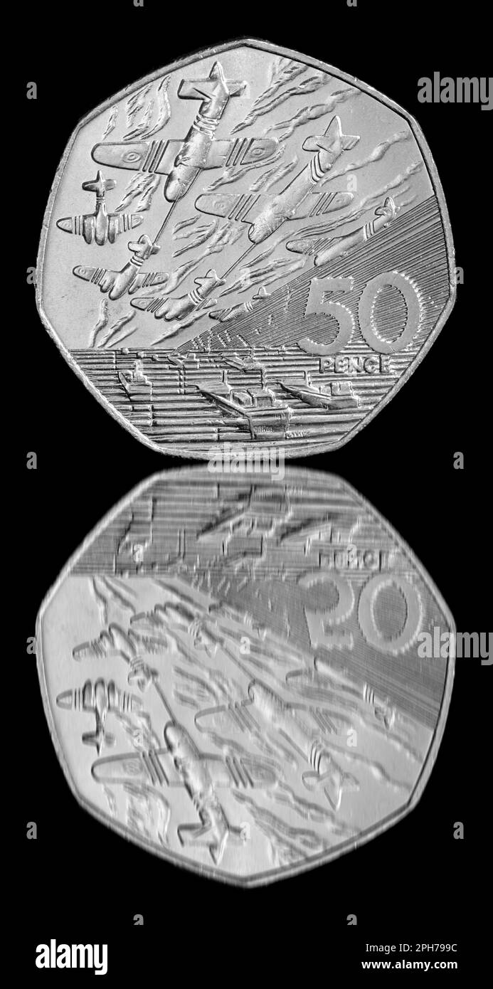 Rückseite einer 1994 50-Pence-Münze zum Gedenken an 50 Jahre D-Day-Landungen in der Normandie. Entworfen von der Skulptur John Mills Stockfoto