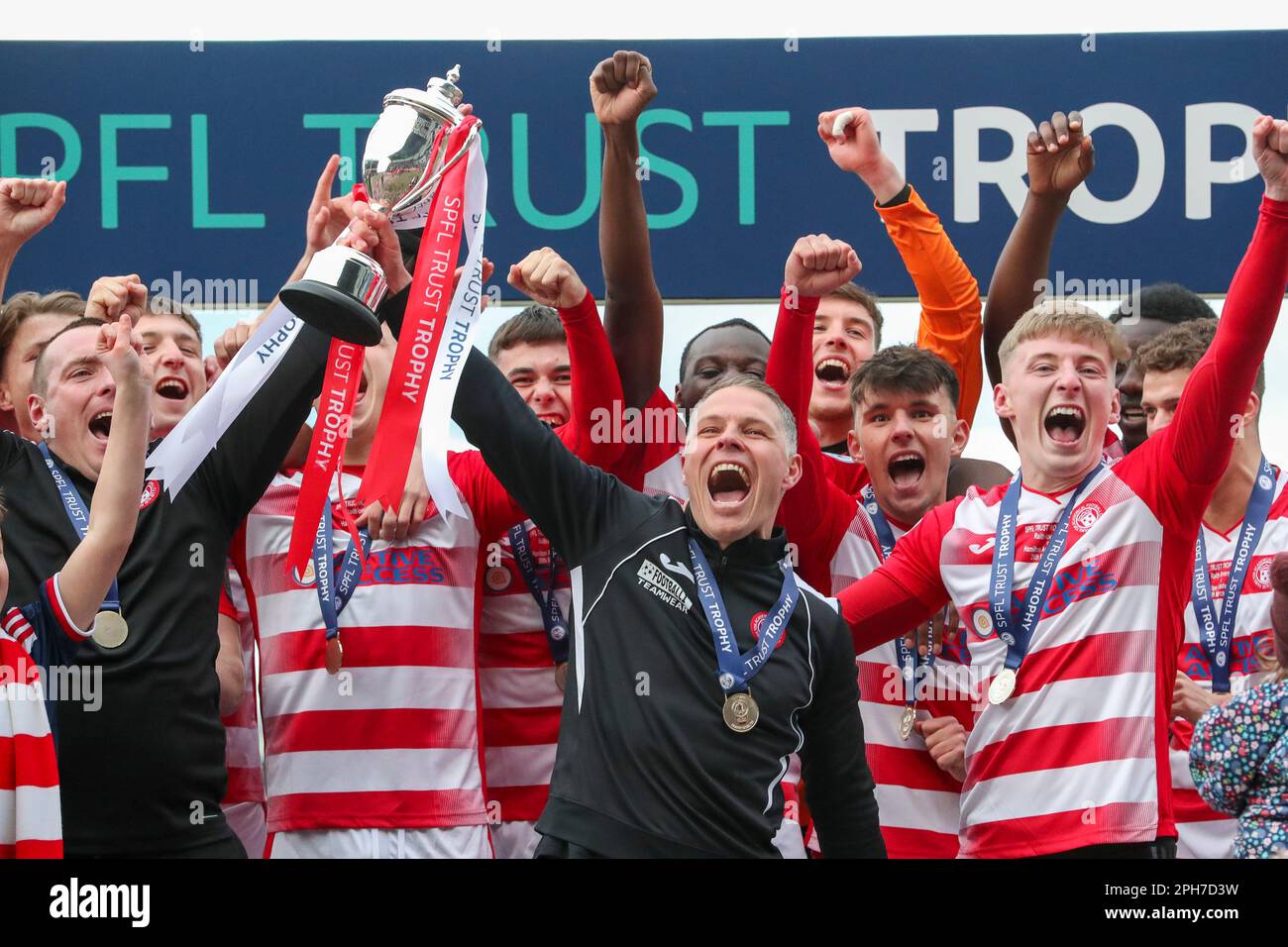 Falkirk, Großbritannien. 26. März 2023. UK. Das SPFL Trust Trophy Final zwischen Raith Rovers und Hamilton Academical fand im Falkirk Stadium, Falkirk, Schottland, Großbritannien, statt. Die Punktzahl für Hamilton Academical betrug 1 - 0, wobei Reghan Tumilty (Nummer 22) das einzige und siegreiche Tor erzielte. Kredit; Kredit: Findlay/Alamy Live News Stockfoto