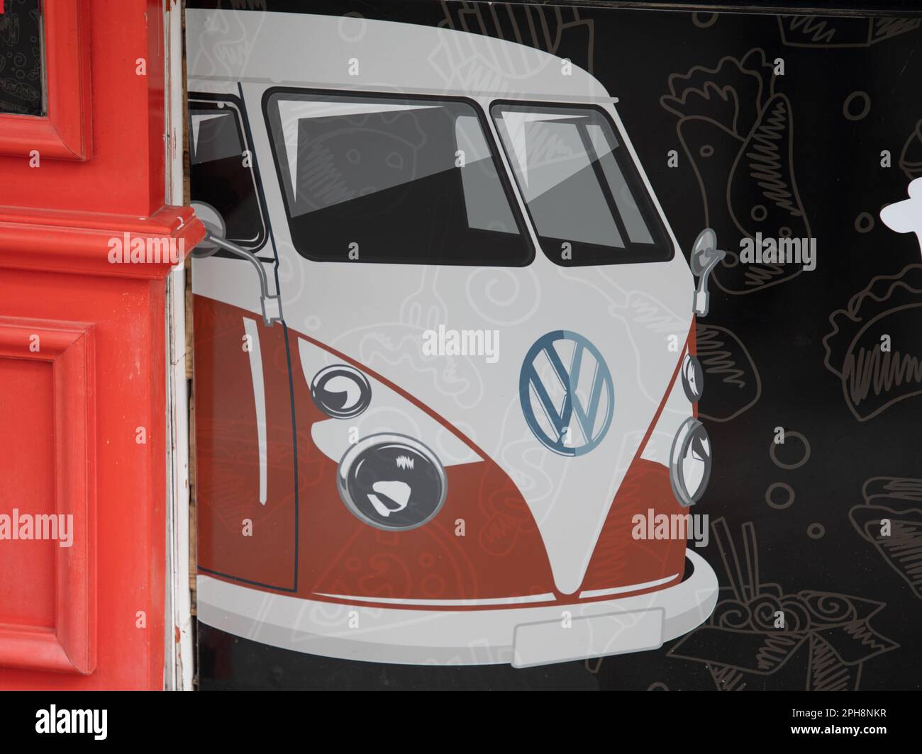 Bordeaux , Aquitaine France - 03 05 2023 : Volkswagen Samba-Fenster Typ 2 vw bulli Transporter Bus Logo-Marke und Textzeichen auf der Panelwerbung Stockfoto