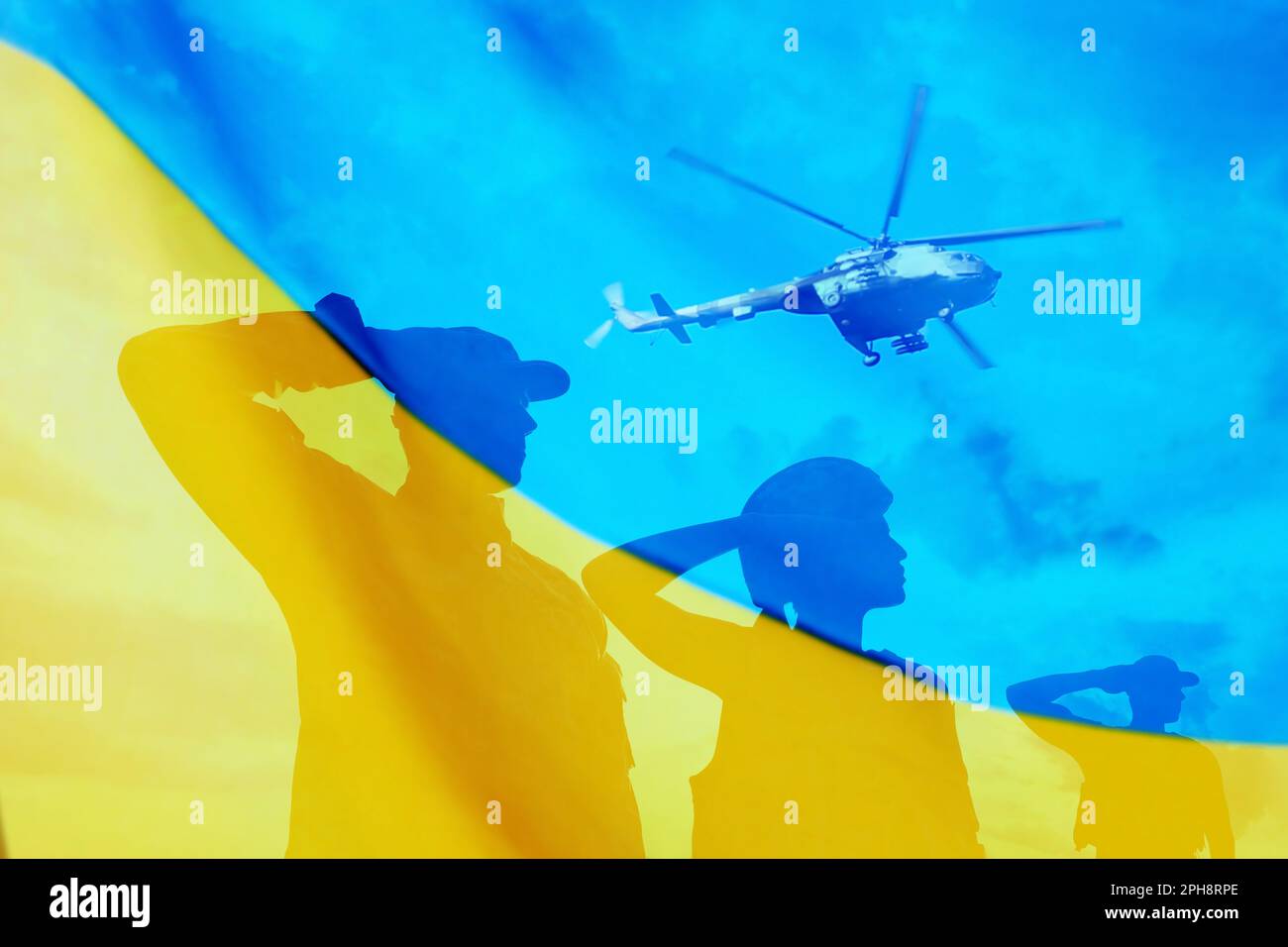 Silhouetten aus Soldaten, Hubschrauber und ukrainischer Nationalflagge, doppelte Exposition Stockfoto