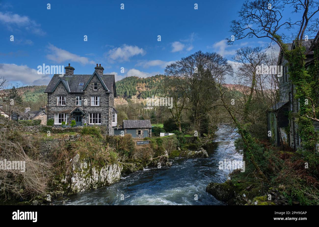 Der Fluss Llugwy in Betws-y-Coed, Conwy, Snowdonia, Wales Stockfoto