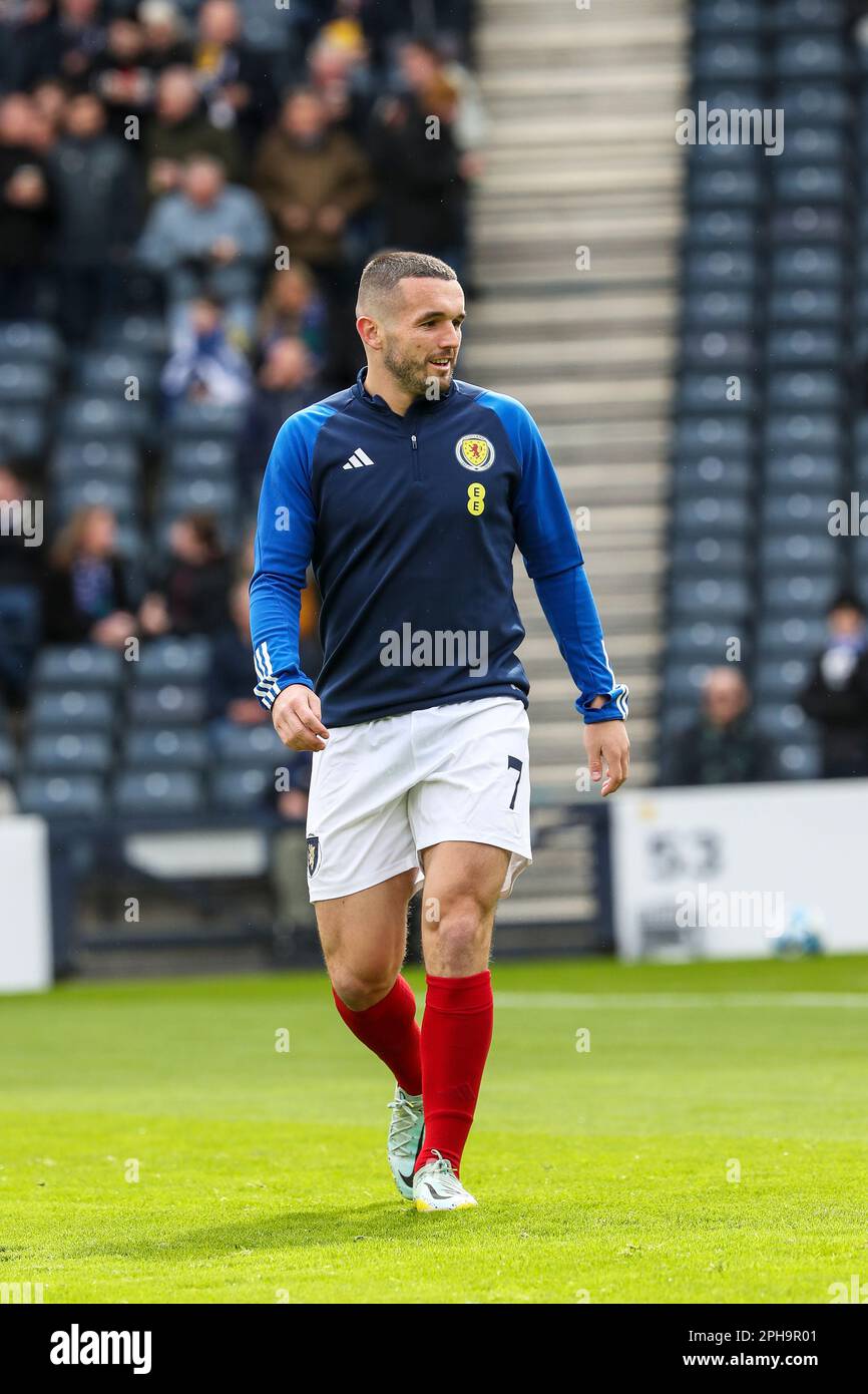 John McGinn, der Mittelfeldspieler spielt und Kapitän der Aston Villa ist, spielt im Hampden Park, Glasgow, Schottland, gegen Zypern Stockfoto