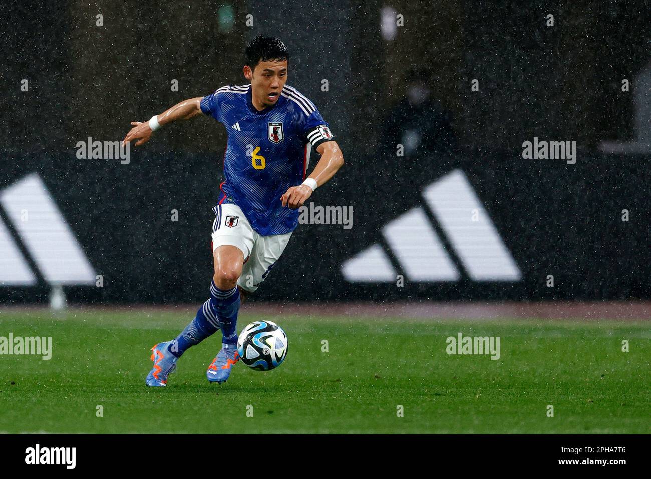 KEIN VERKAUF IN JAPAN! Wataru ENDO (JPN, Einzelaktion mit Ball, Action, Fußball Country Game, Football KIRIN Challenge Cup 2023 Japan - Uruguay JPN -URY 1: 1, Tokyo National Stadium, 24. März 2023, Tokio/Japan. ? Stockfoto