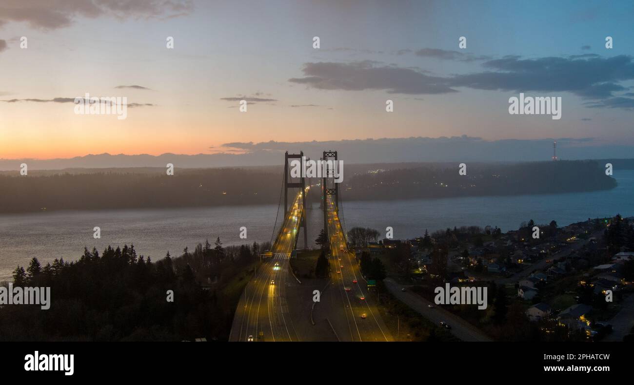 Die Tacoma Narrows bei Sonnenuntergang Stockfoto