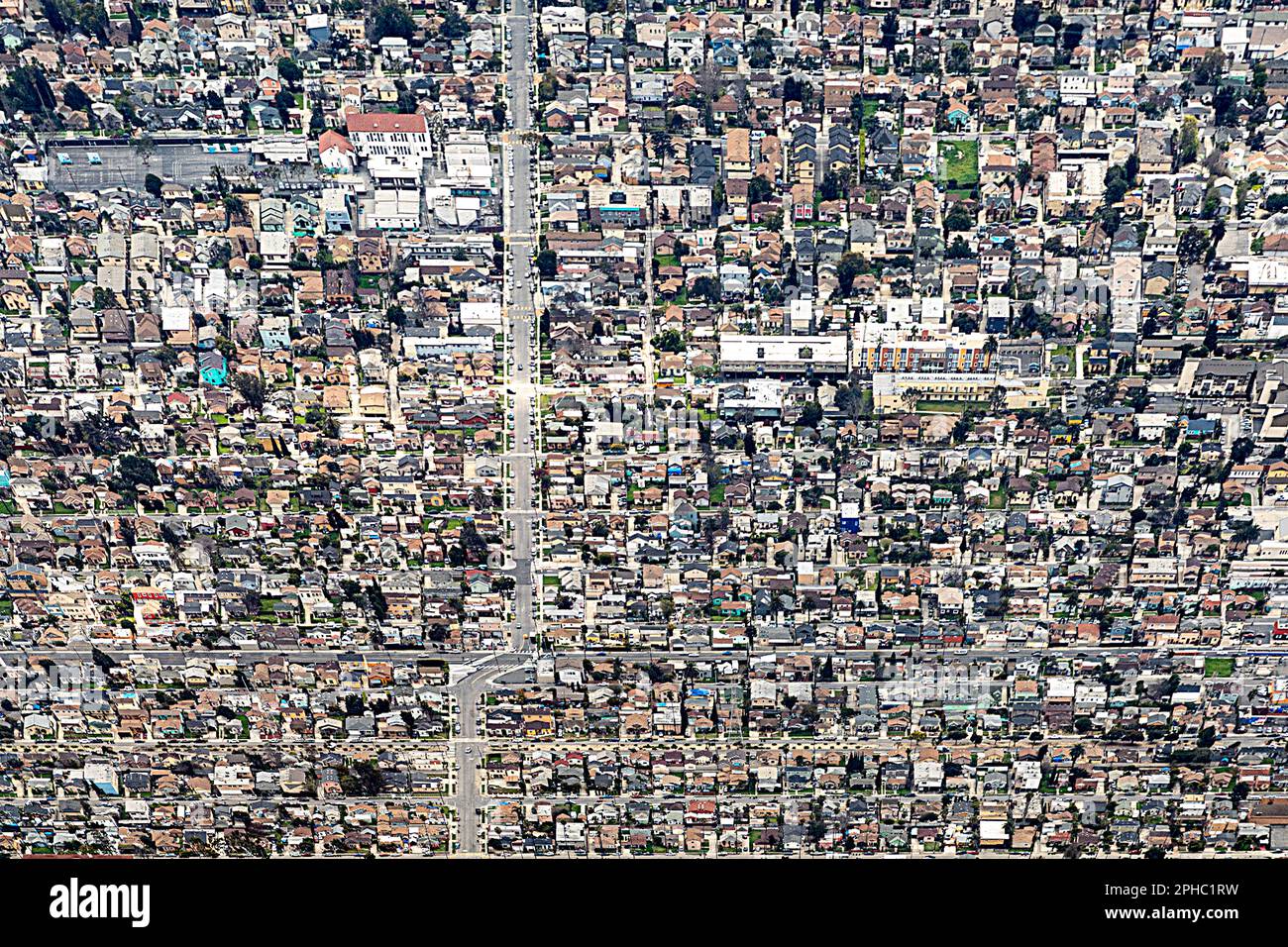 Luftaufnahme nach Los Angeles City mit Häusern und Straßen in rechteckigem Muster Stockfoto