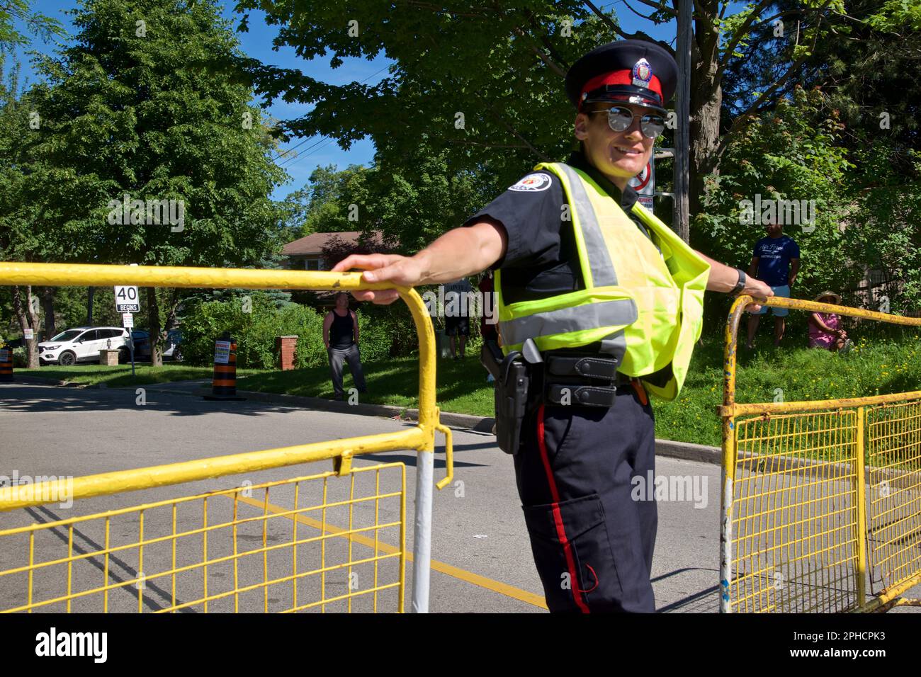 Toronto, Ontario, Kanada - 01/07/2019: Die Polizei hält den Verkehr fern Stockfoto