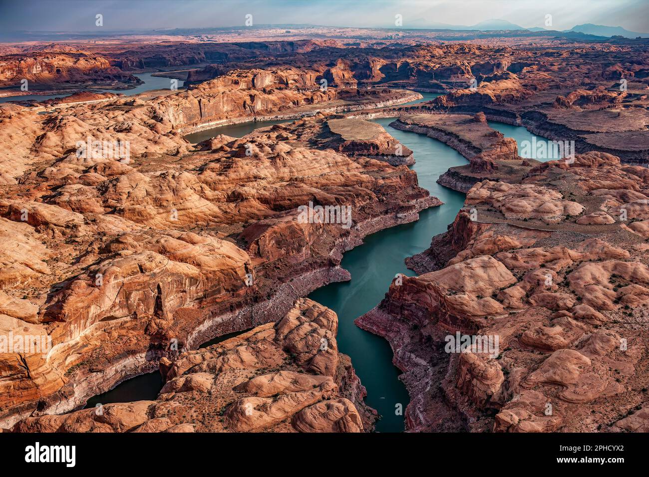 Gewundene Gewässer des Glen Canyon - Lake Powell Stockfoto